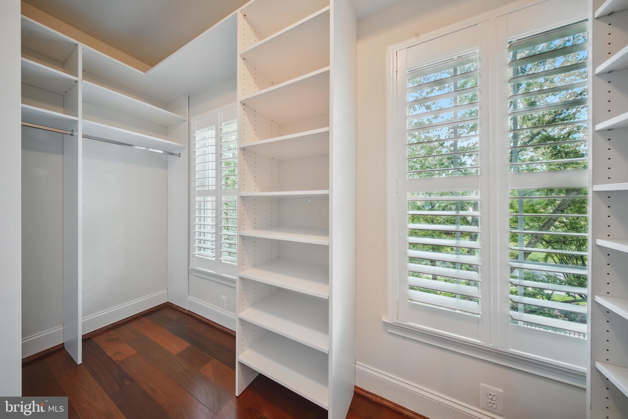 BELMONT COUNTRY CLUB - Residential