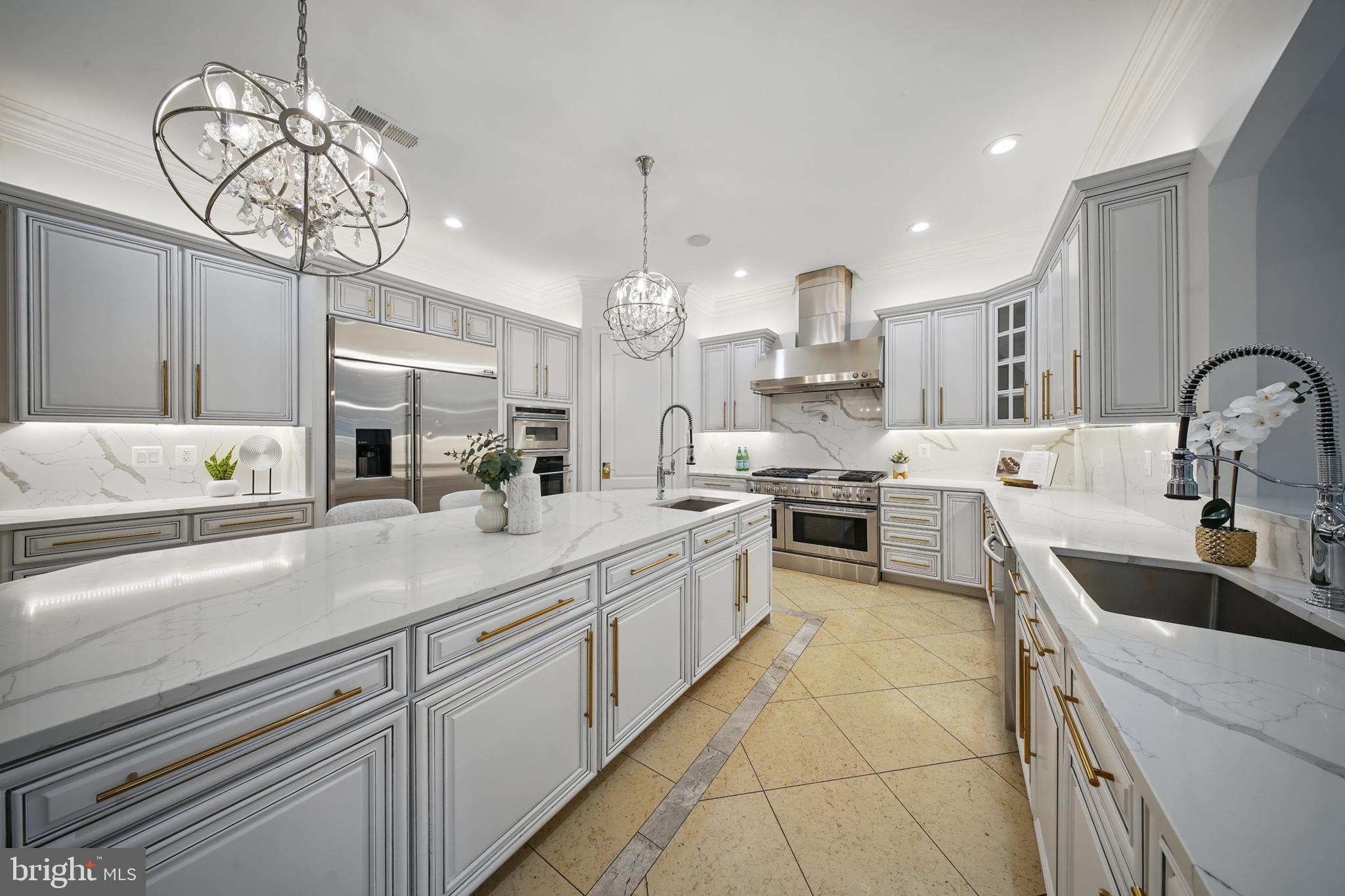 BELMONT COUNTRY CLUB - Residential