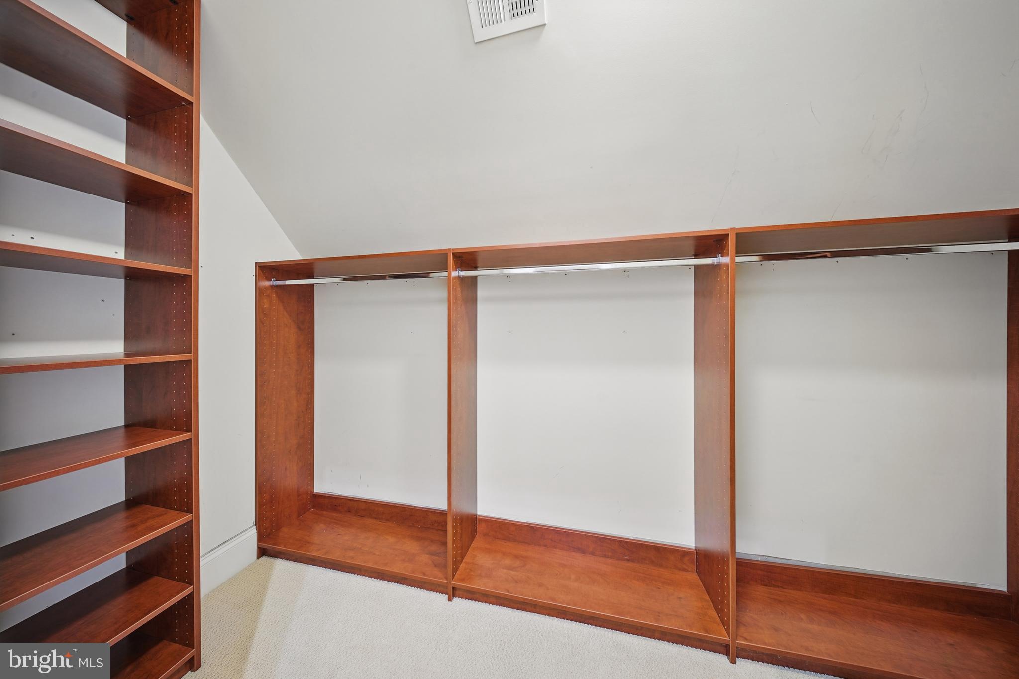 BELMONT COUNTRY CLUB - Residential