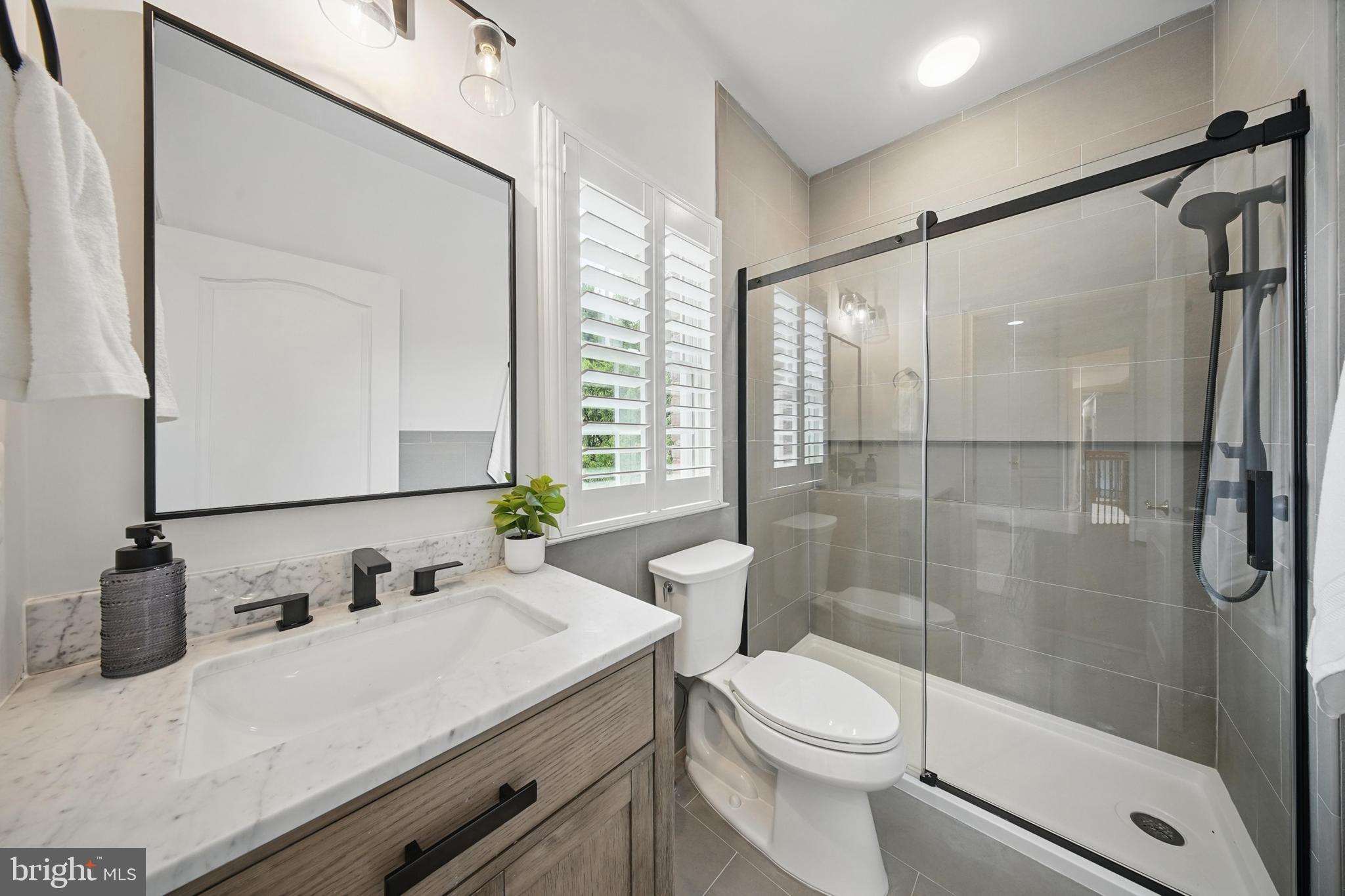 BELMONT COUNTRY CLUB - Residential