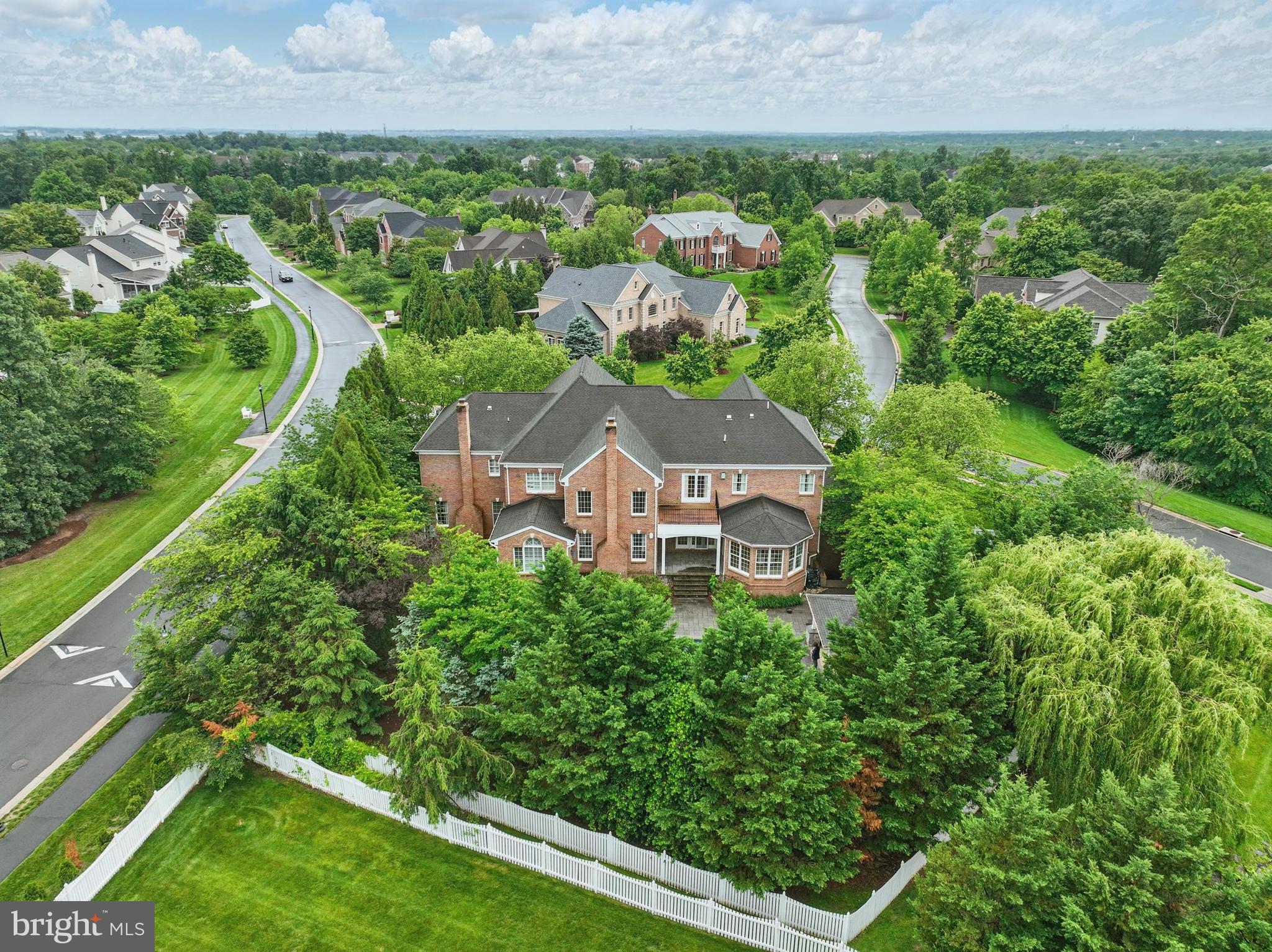 BELMONT COUNTRY CLUB - Residential