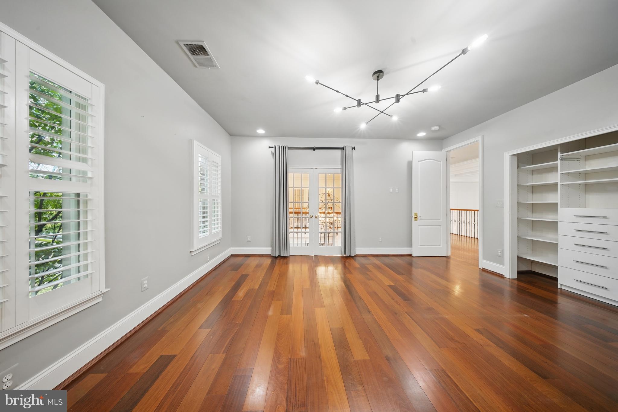 BELMONT COUNTRY CLUB - Residential