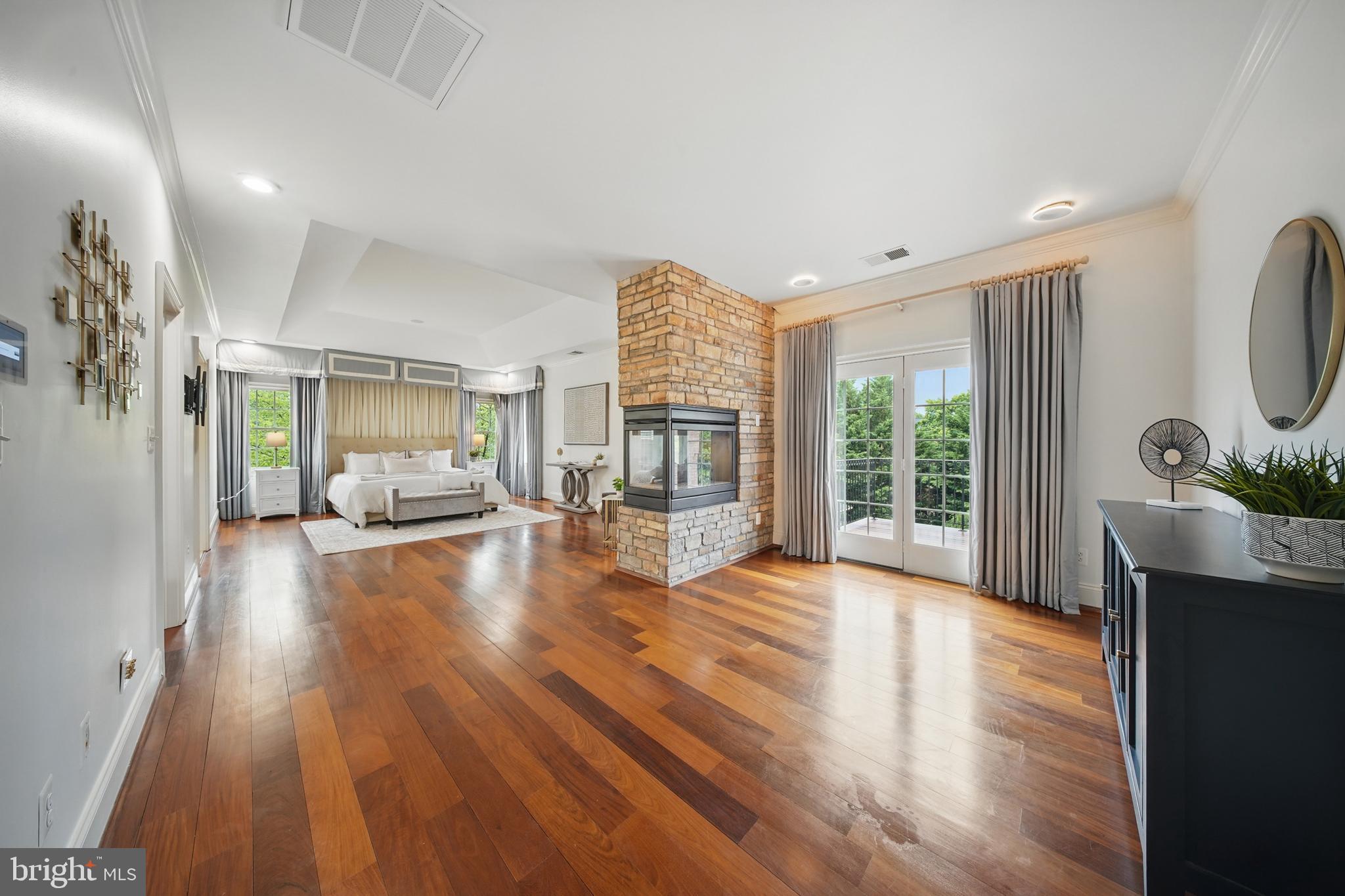 BELMONT COUNTRY CLUB - Residential