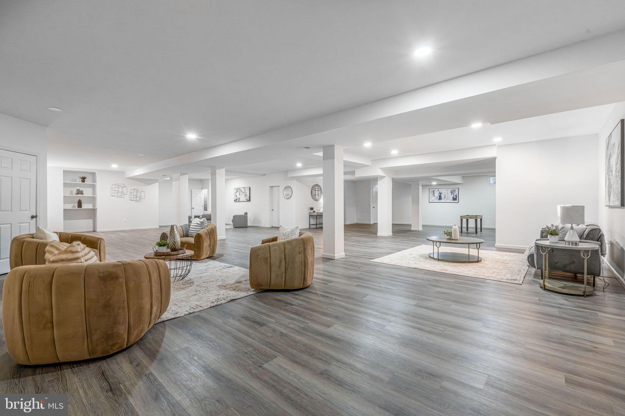 BELMONT COUNTRY CLUB - Residential