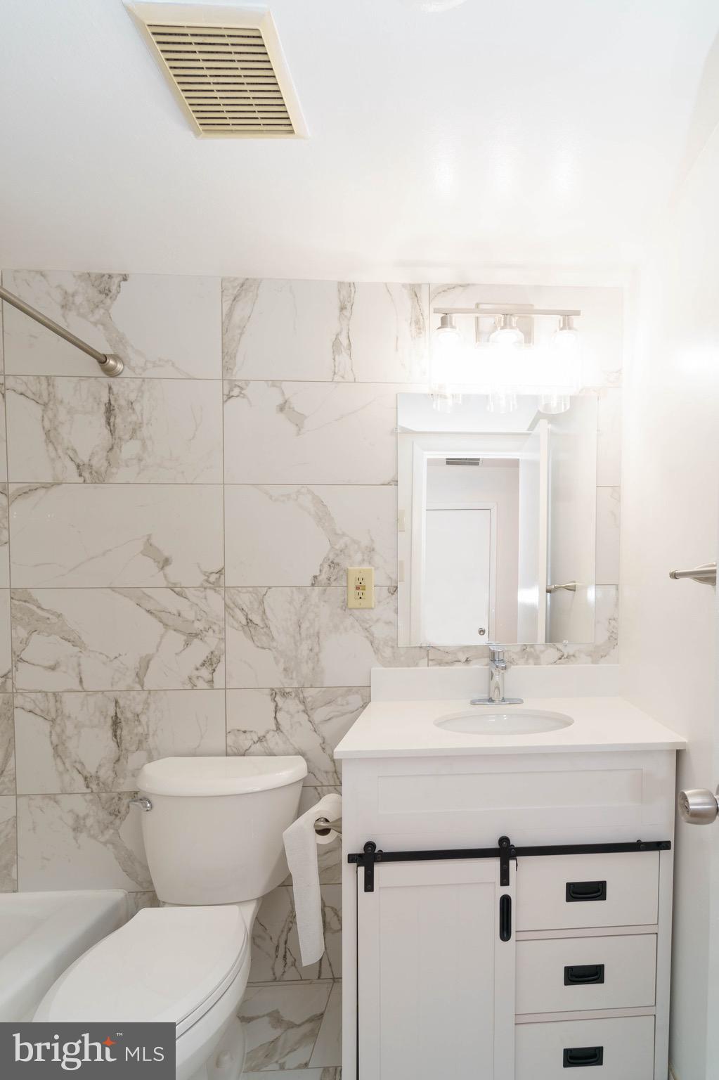 OCCOQUAN RIDGE CONDO - Residential Lease