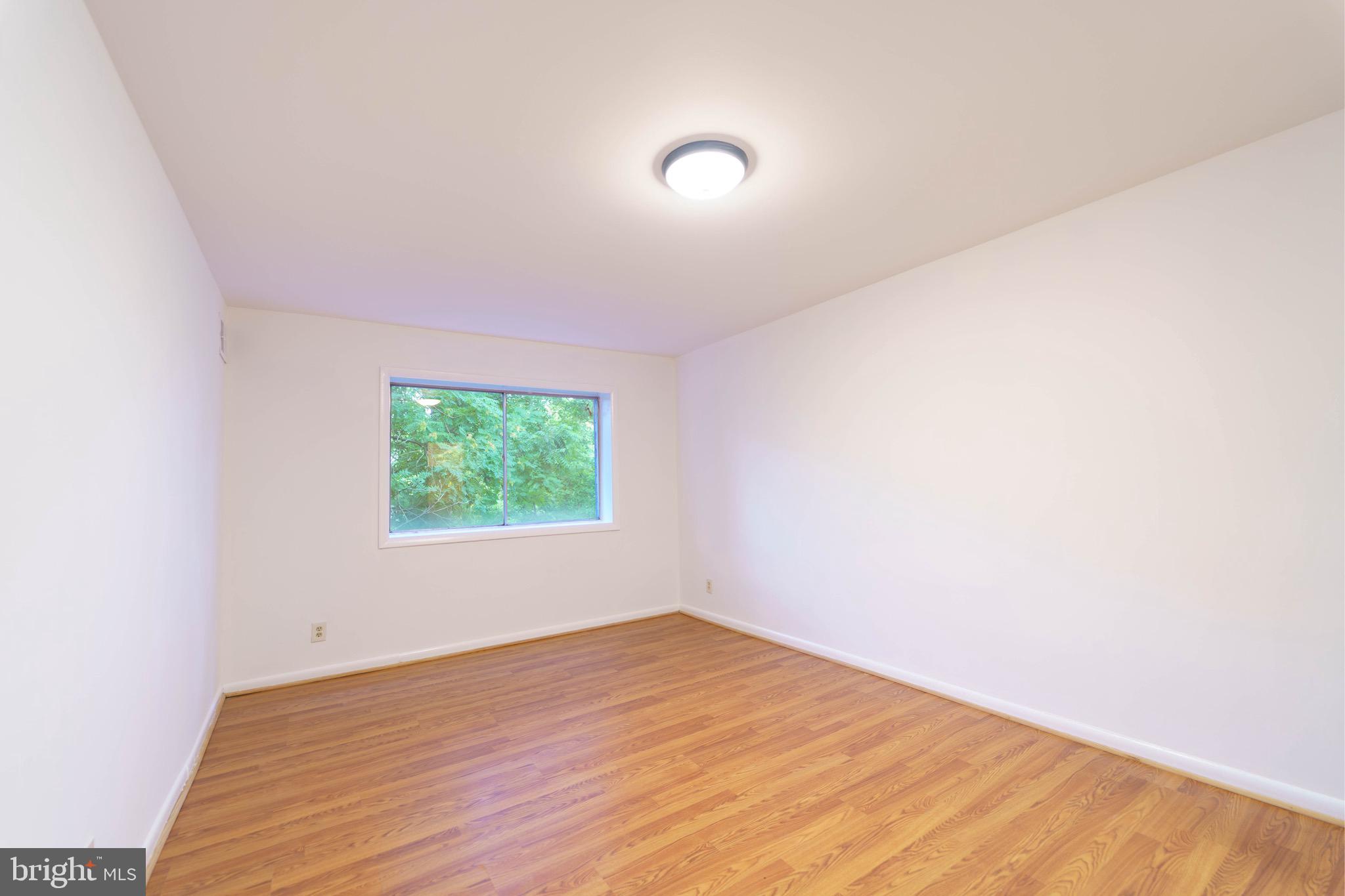 OCCOQUAN RIDGE CONDO - Residential Lease