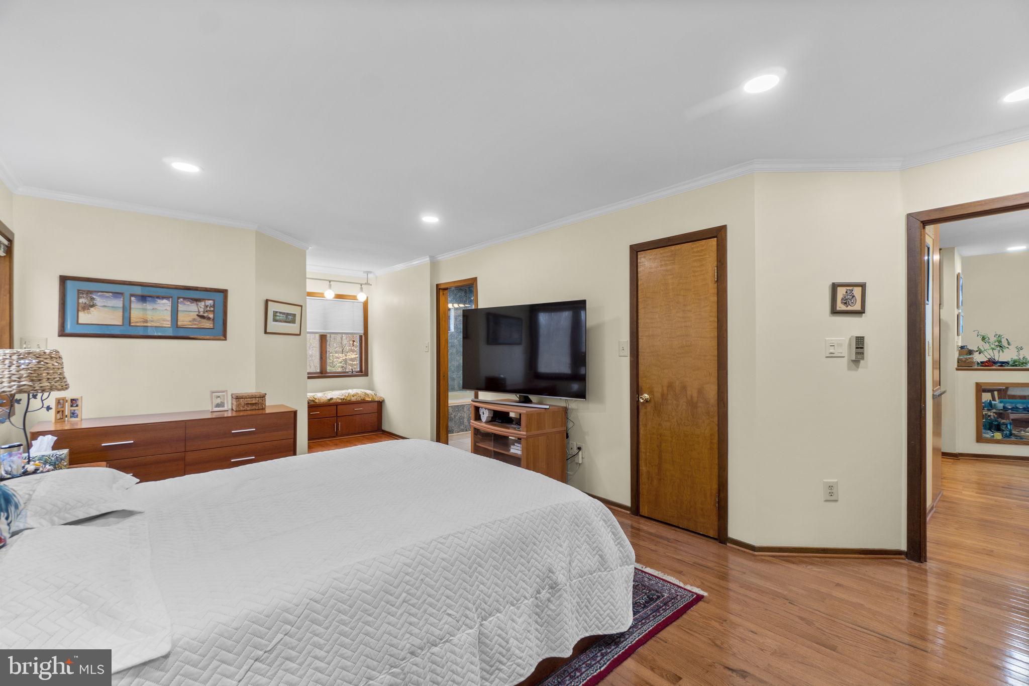 SIMPSON WOODS - Residential