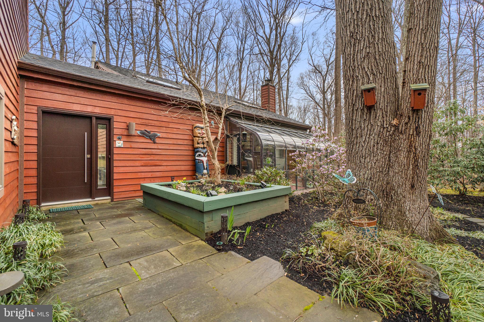 7314 MEADOW WOOD WAY