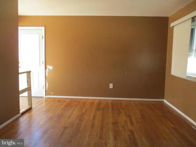 SUBURBIA - Residential