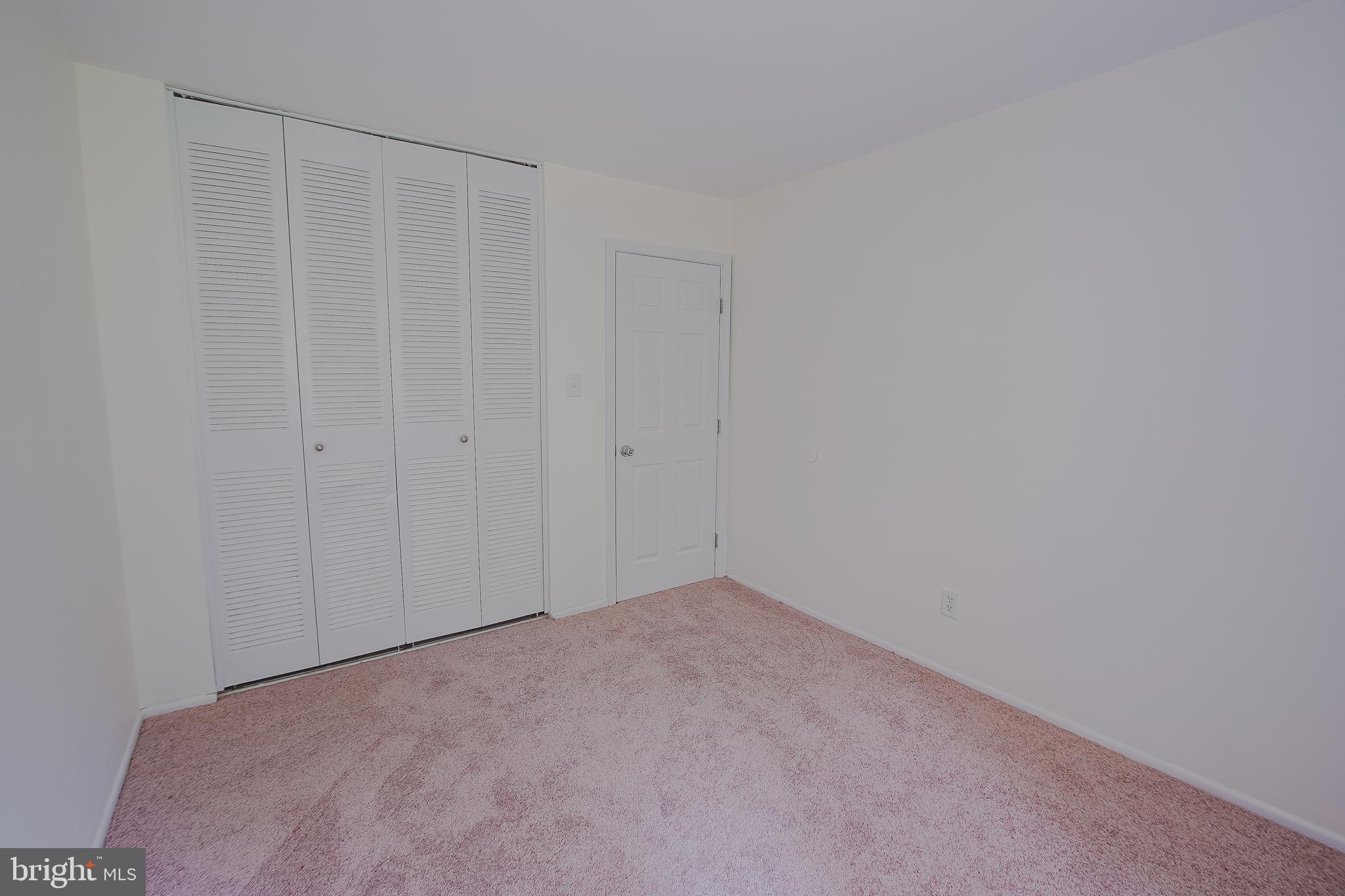 PINES CONDO - Residential