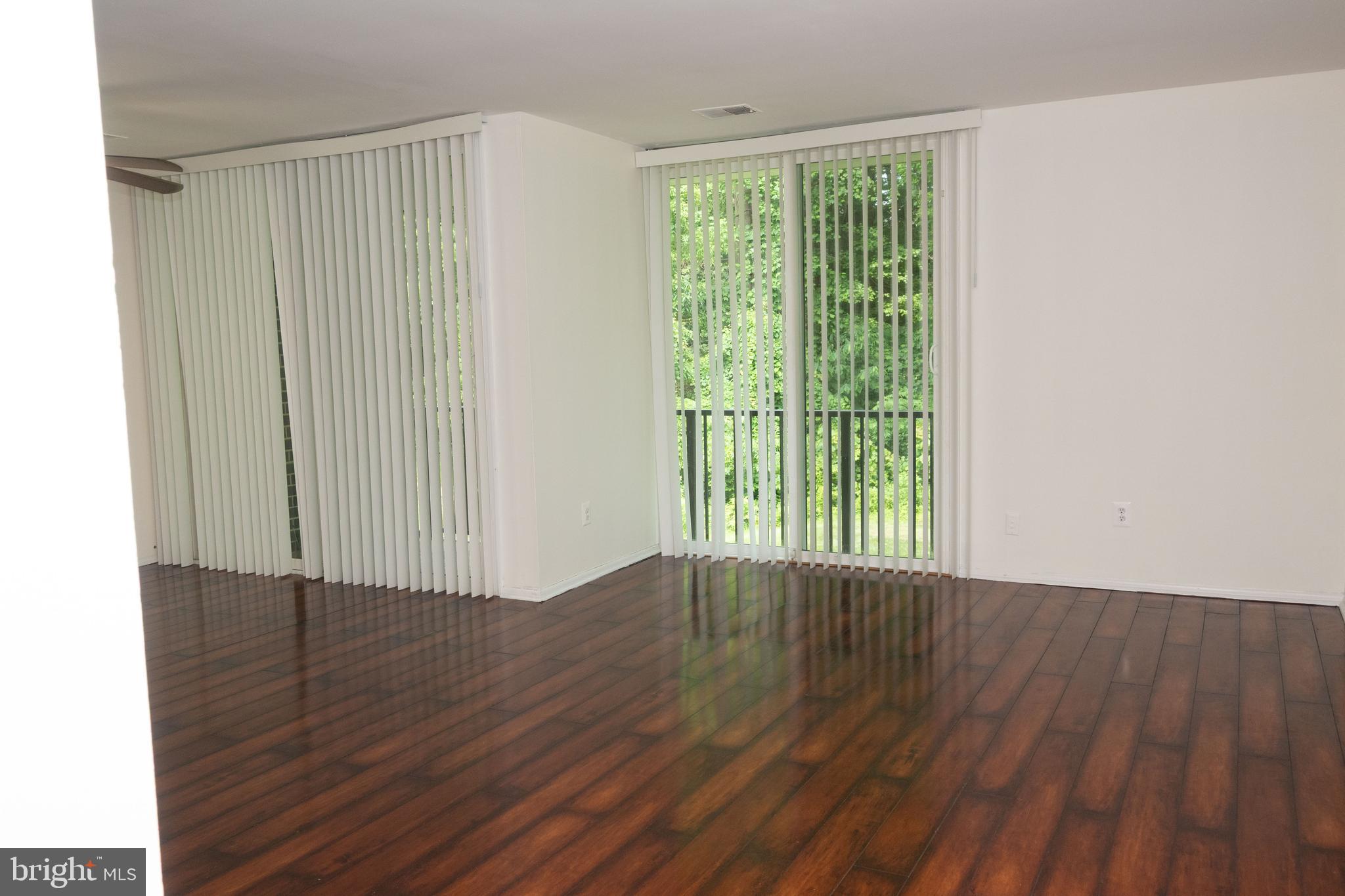 PINES CONDO - Residential