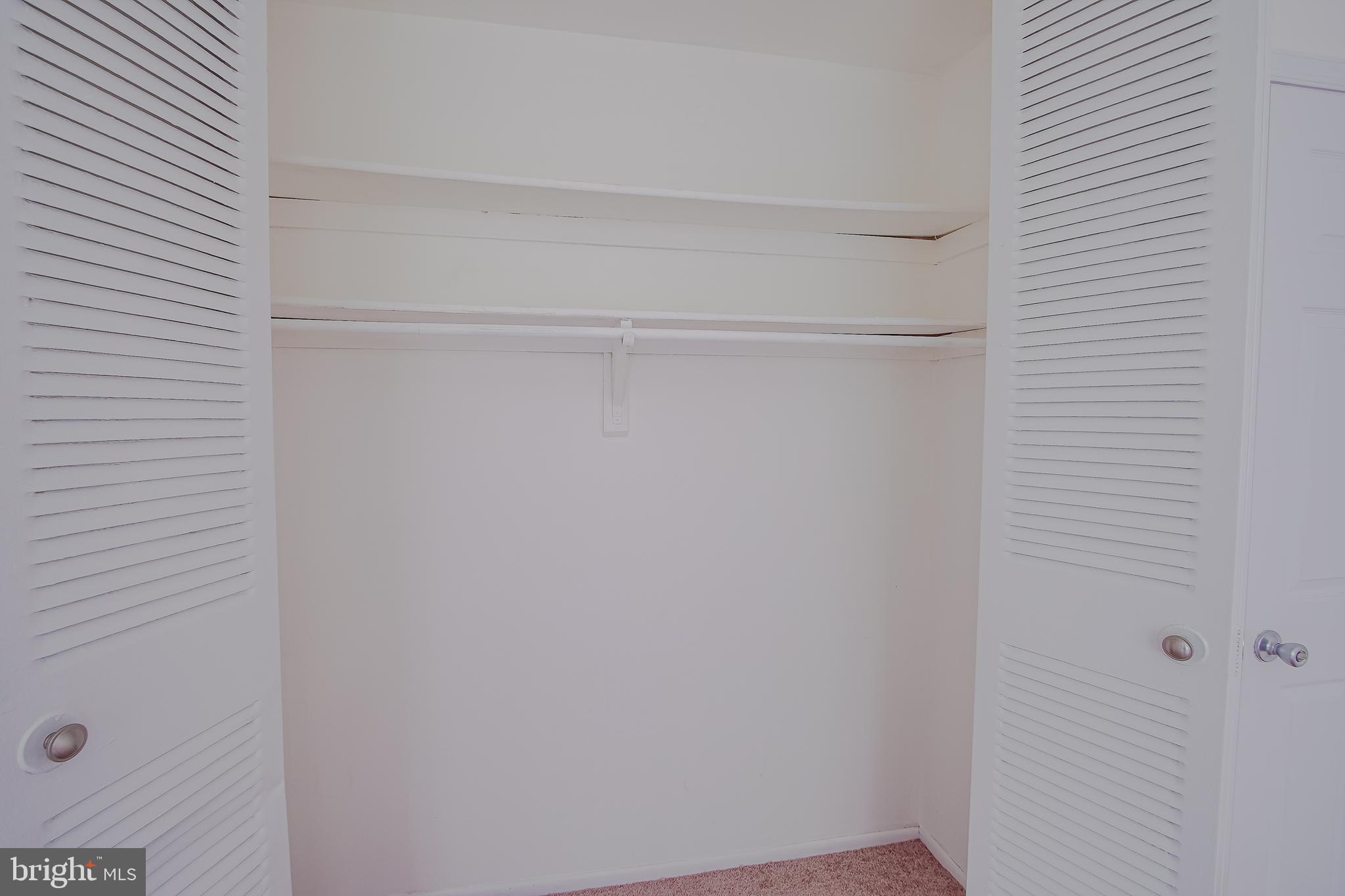 PINES CONDO - Residential