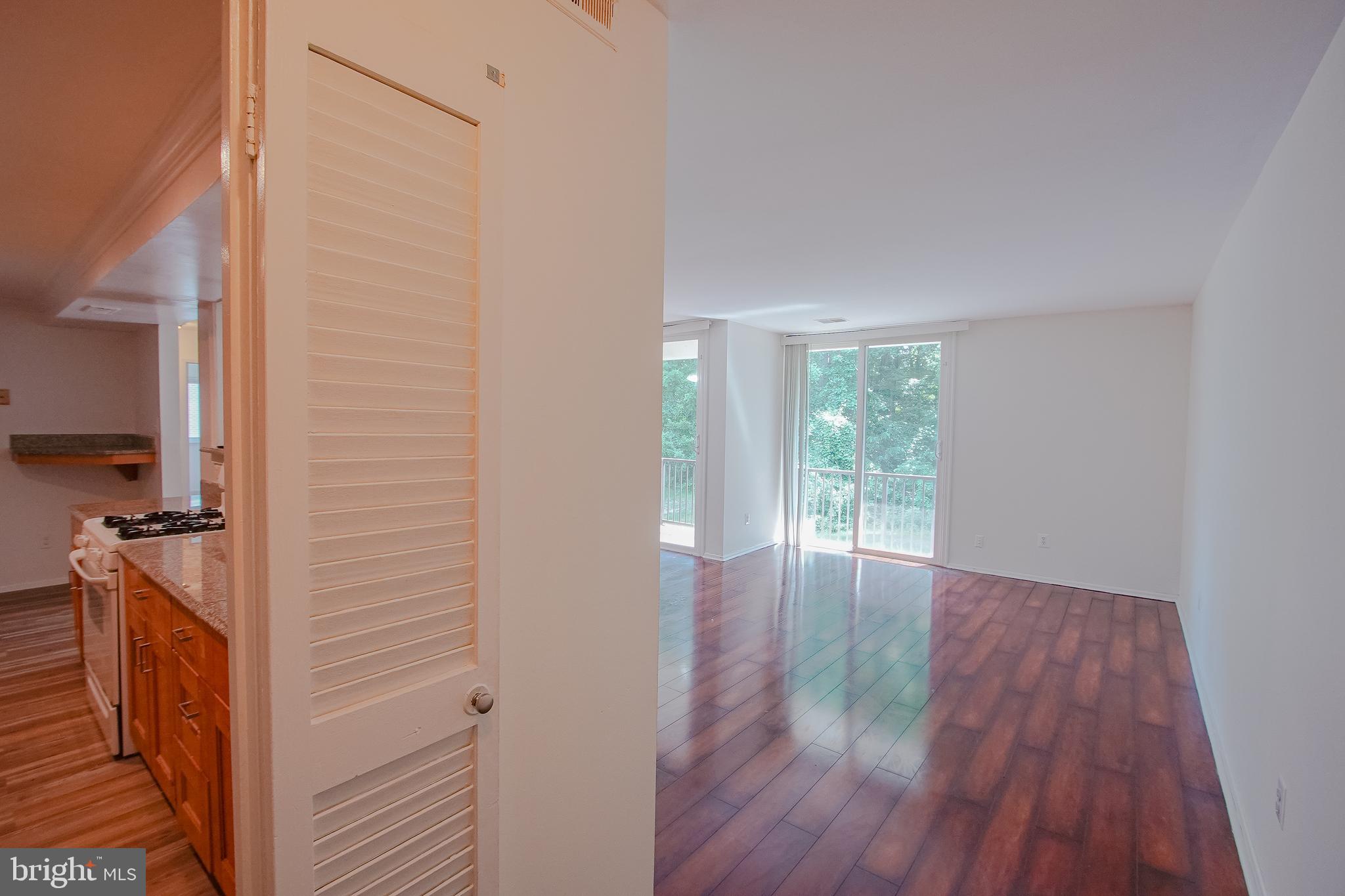 10248 PRINCE PLACE 23-102