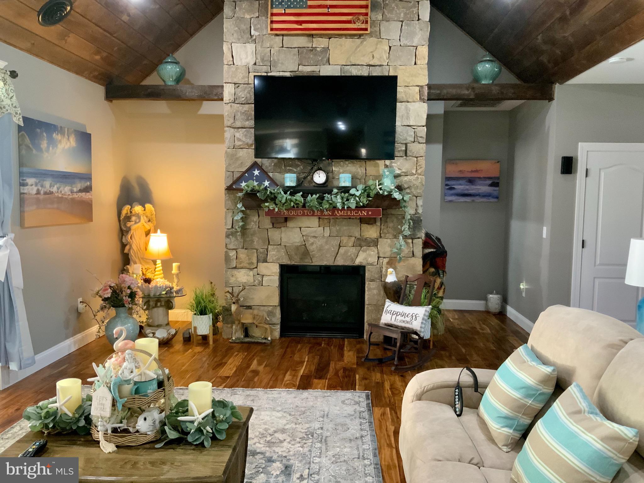 LAKEWOOD - Residential