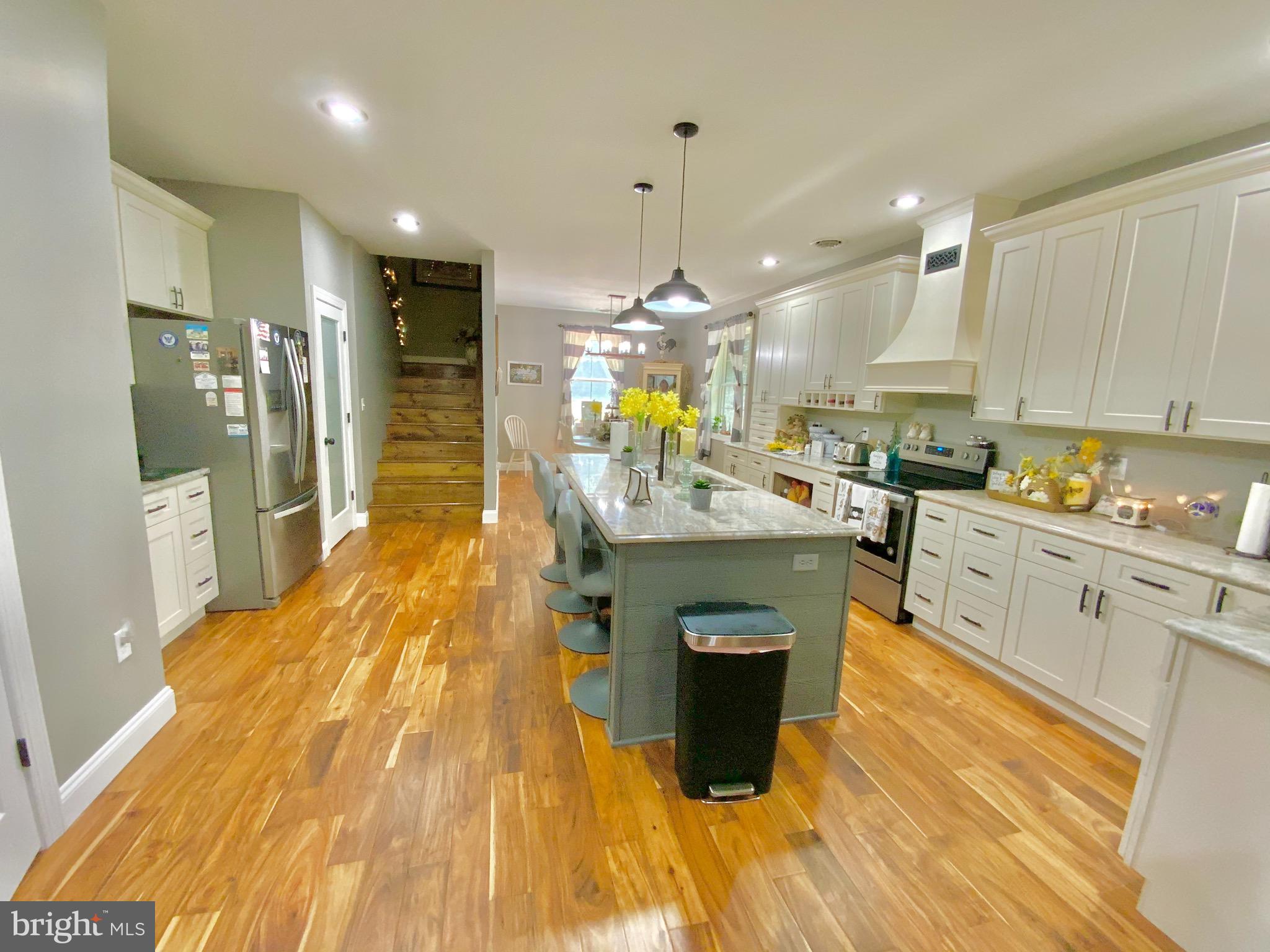 LAKEWOOD - Residential