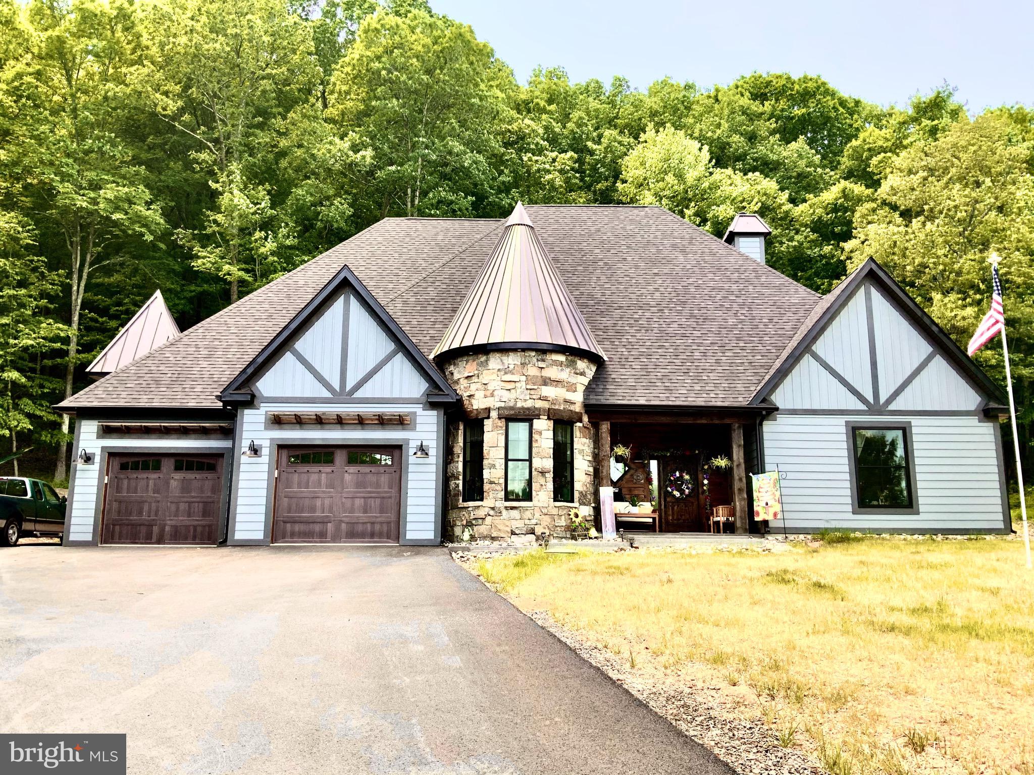 LAKEWOOD - Residential