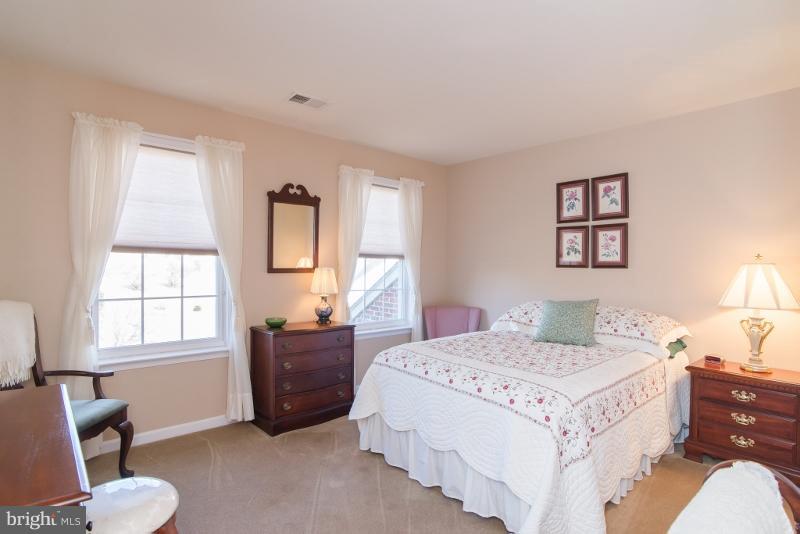 SPRUCE HILL ESTATES - Residential