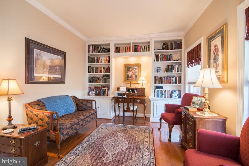 SPRUCE HILL ESTATES - Residential