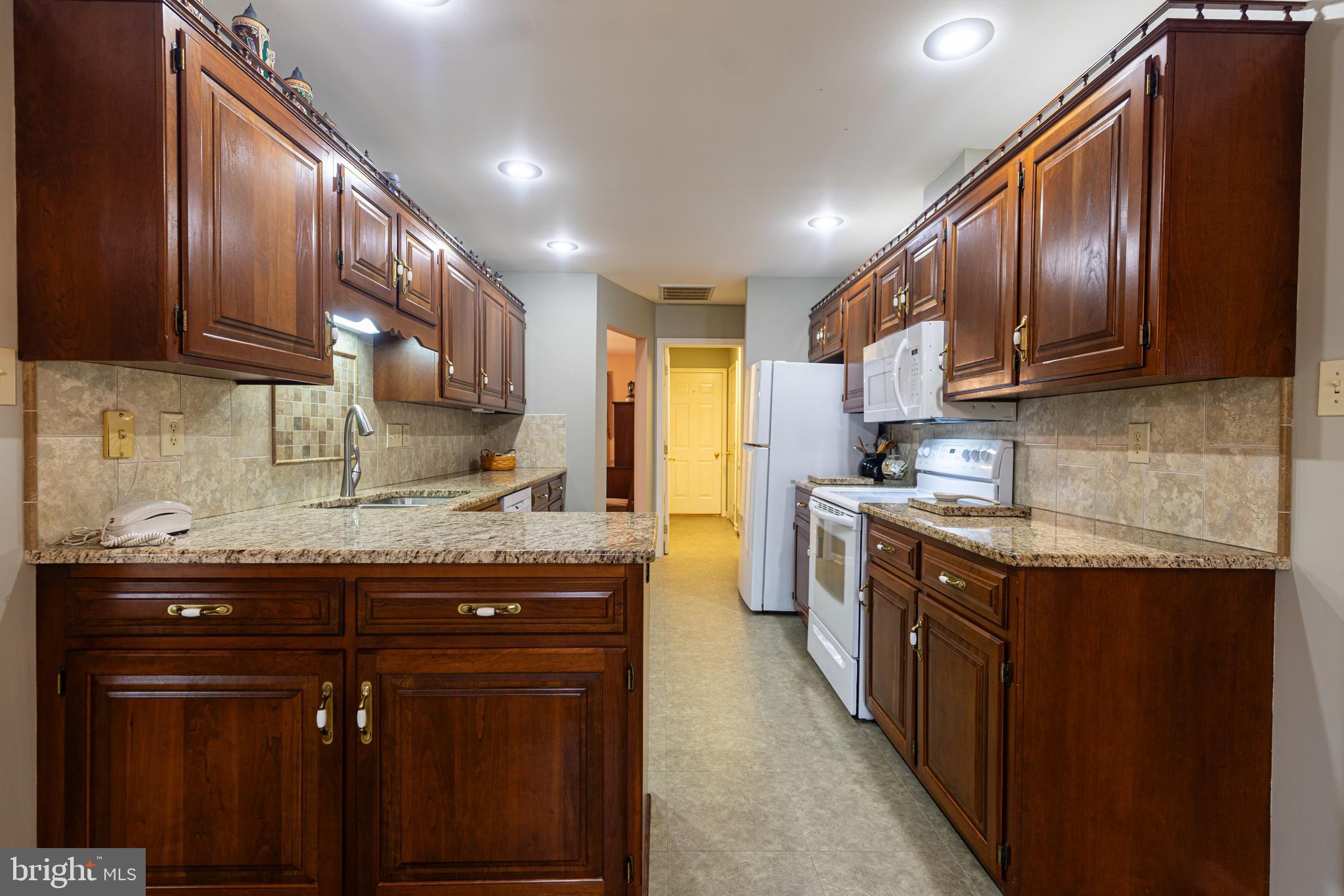 PENN NATIONAL GOLF COURSE COMMUNITY - Residential