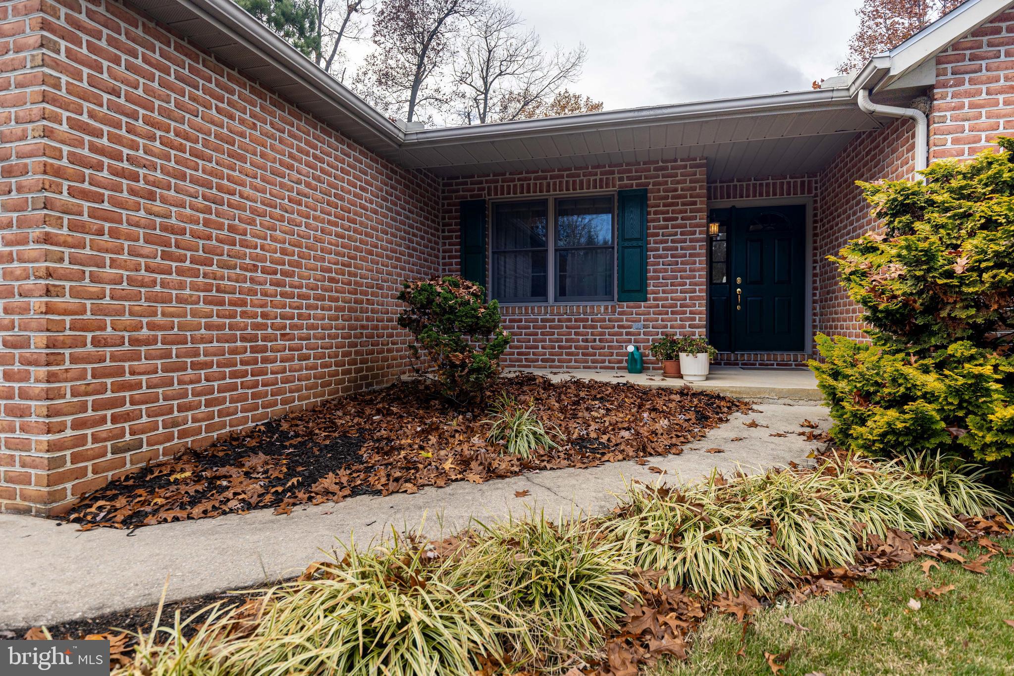 PENN NATIONAL GOLF COURSE COMMUNITY - Residential