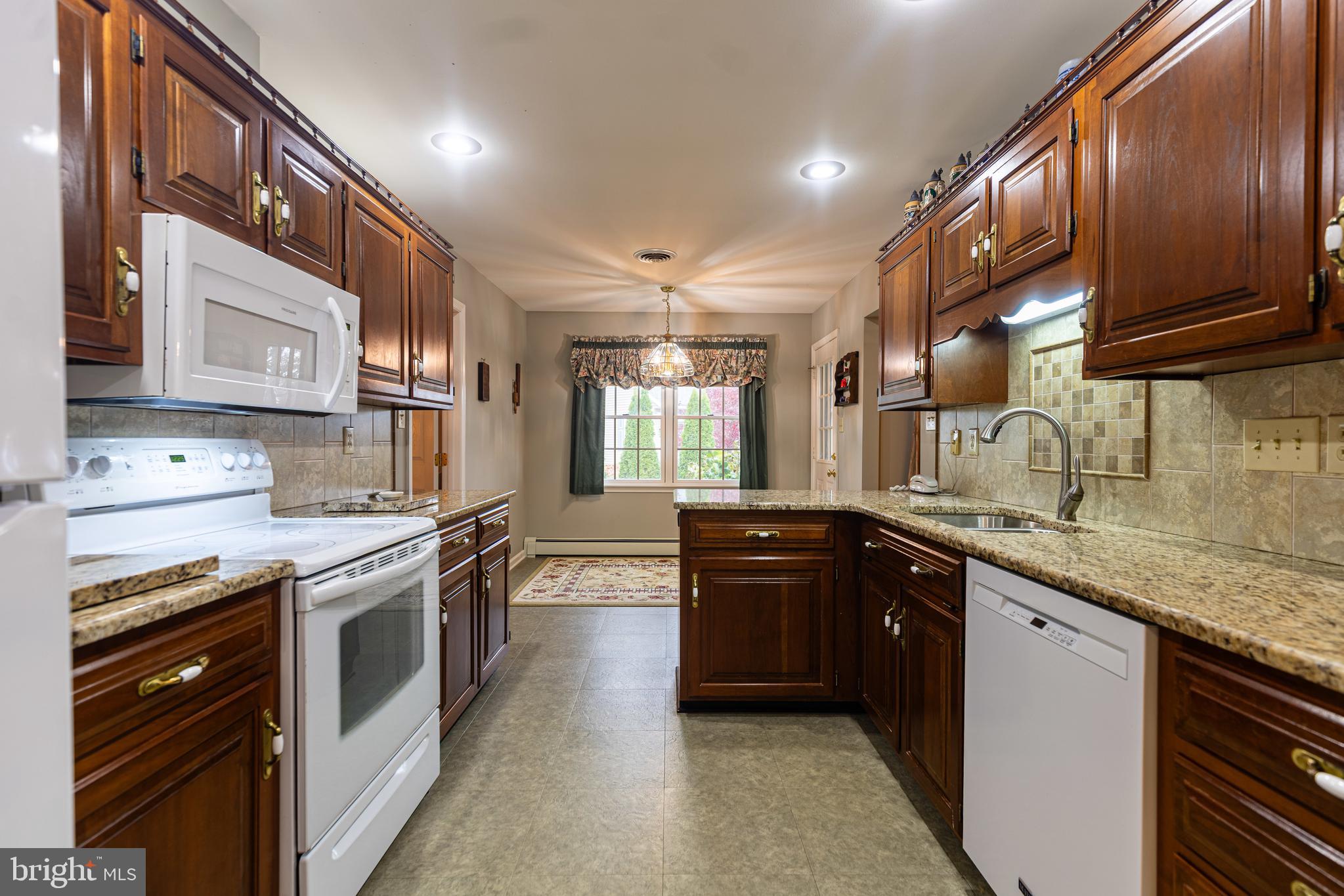 PENN NATIONAL GOLF COURSE COMMUNITY - Residential