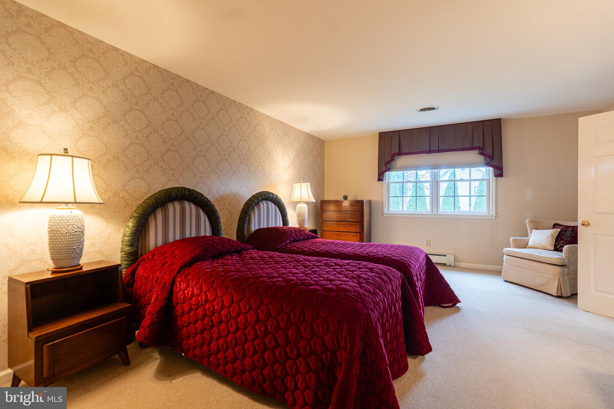 PENN NATIONAL GOLF COURSE COMMUNITY - Residential