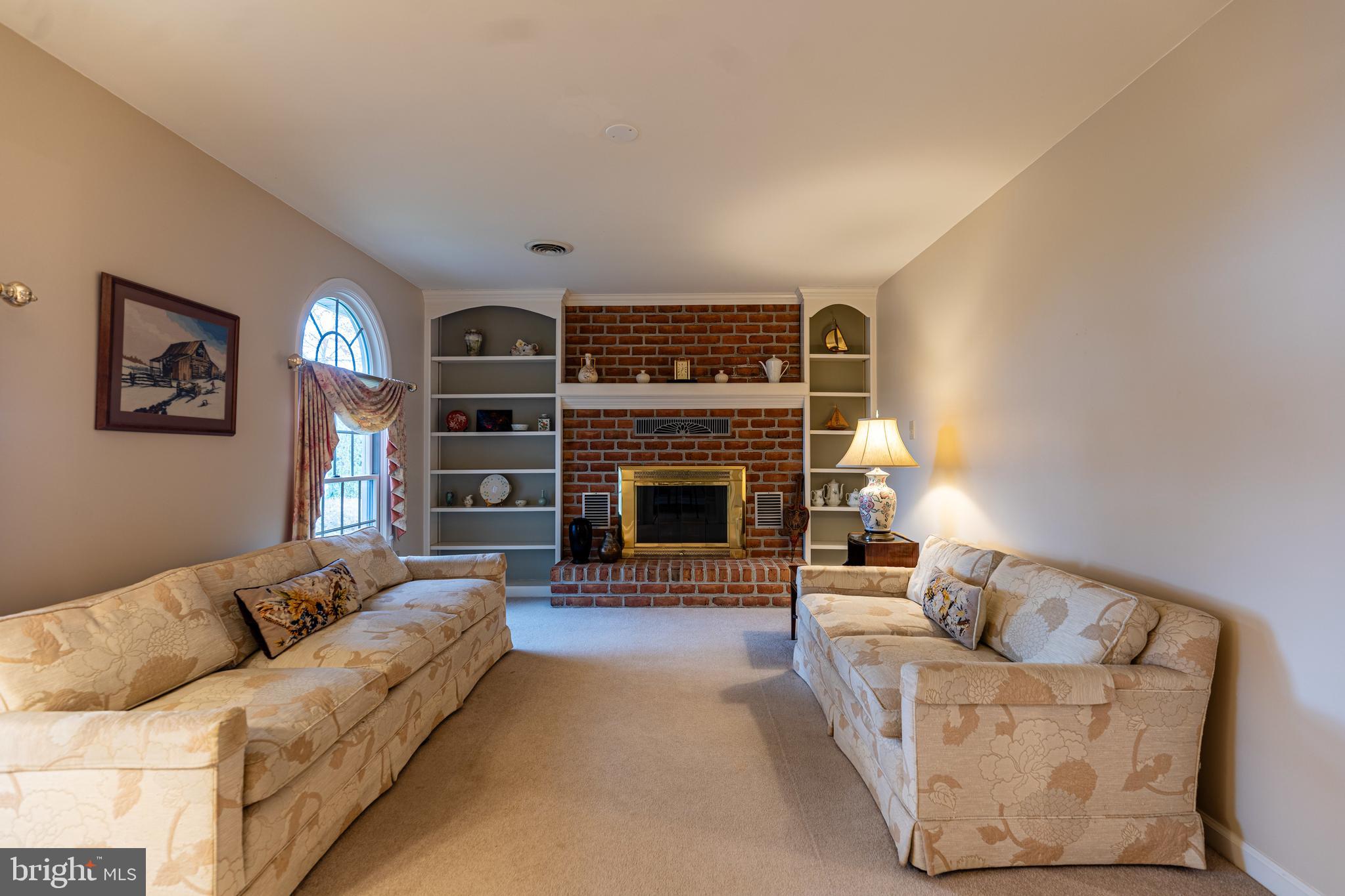 PENN NATIONAL GOLF COURSE COMMUNITY - Residential