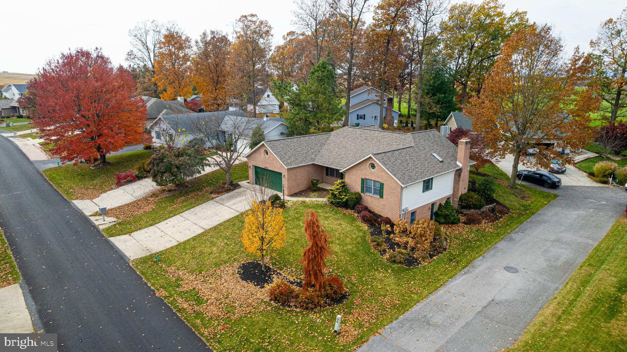 PENN NATIONAL GOLF COURSE COMMUNITY - Residential