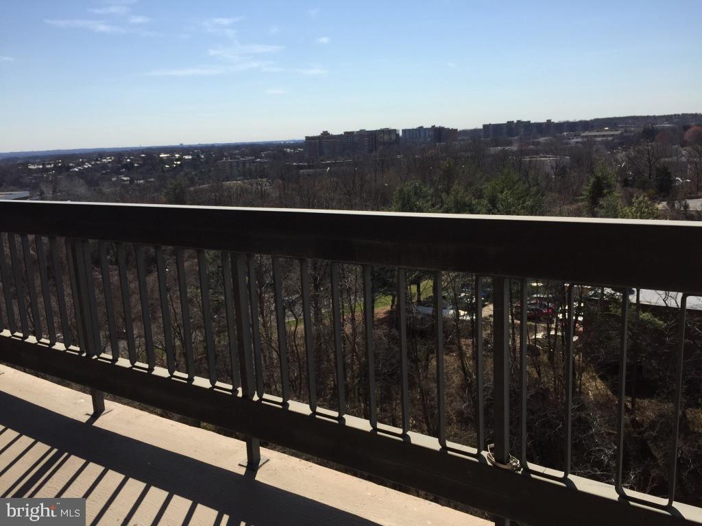 FALLS CHURCH - Residential Lease