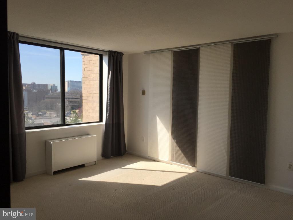 FALLS CHURCH - Residential Lease