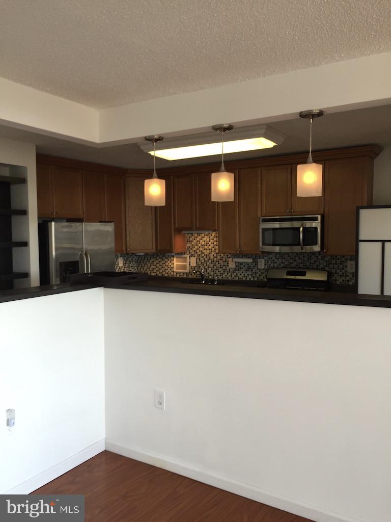 FALLS CHURCH - Residential Lease