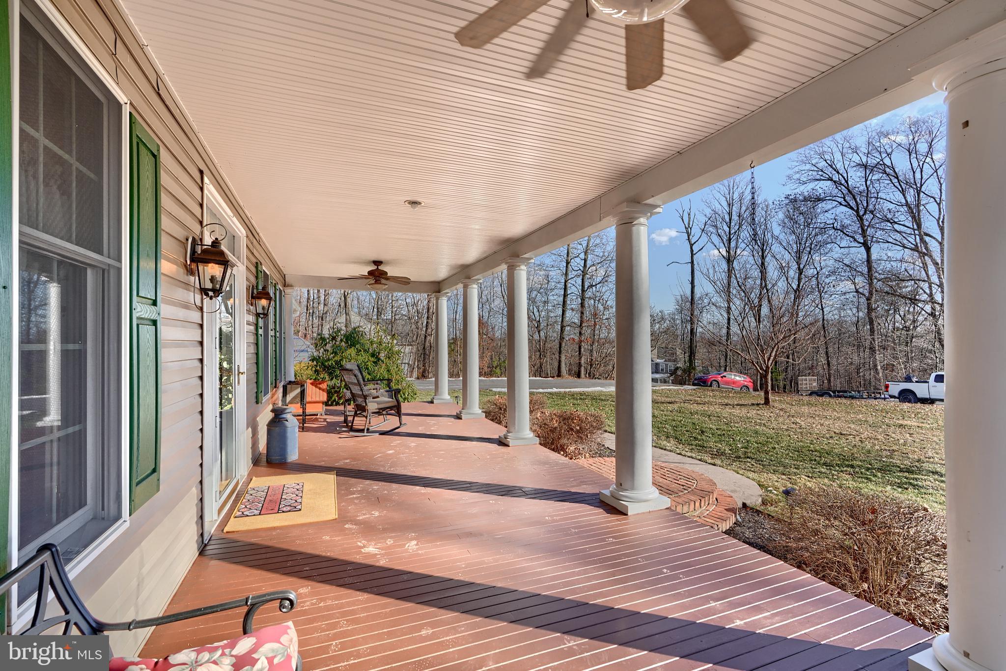 WHITE HALL - Residential