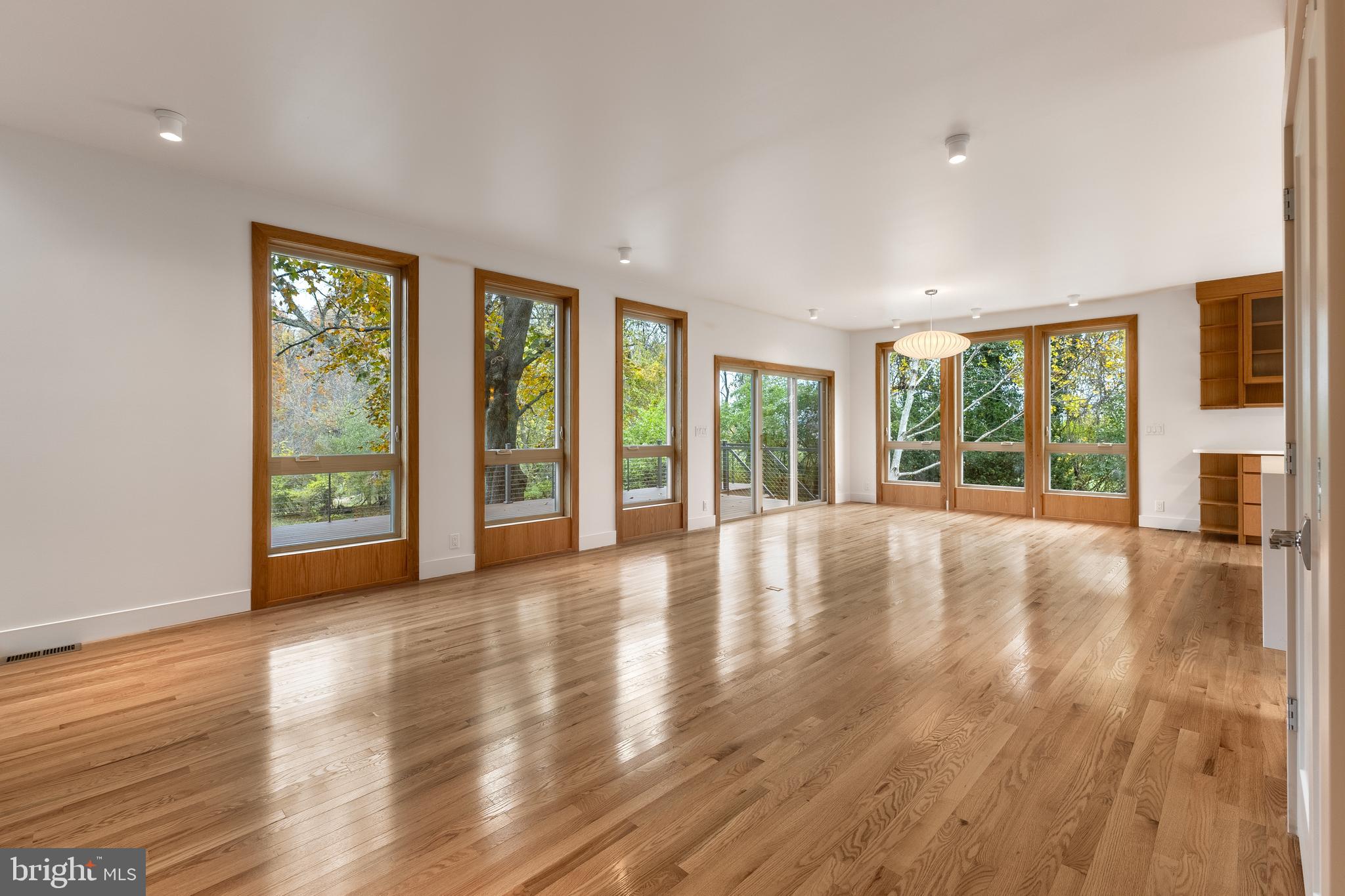 COLLEGE HEIGHTS - Residential