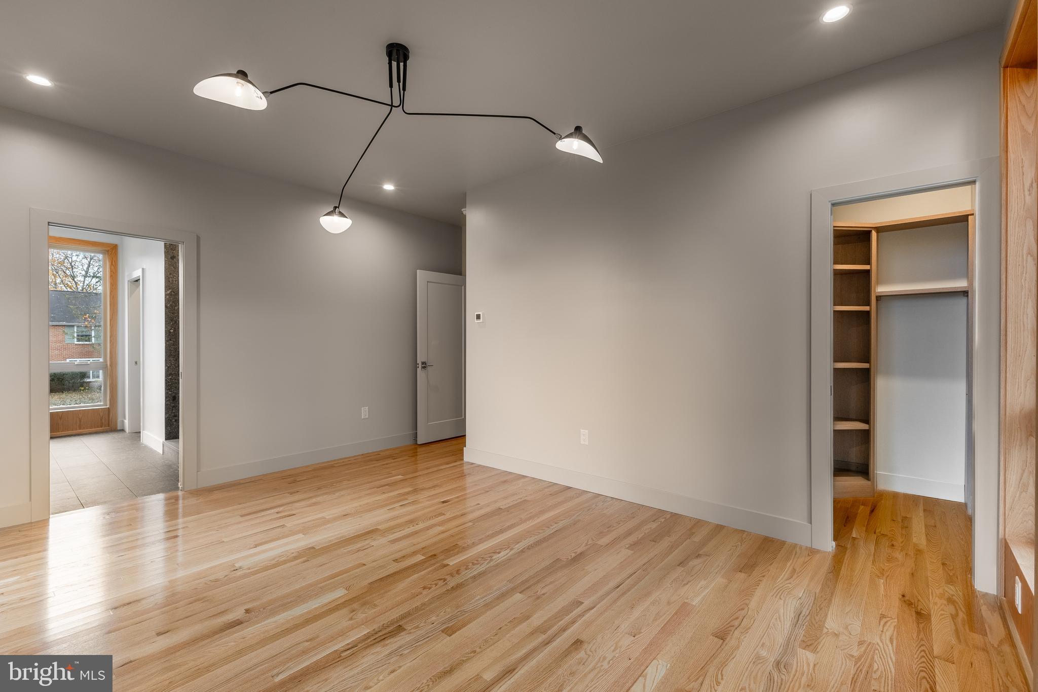 COLLEGE HEIGHTS - Residential