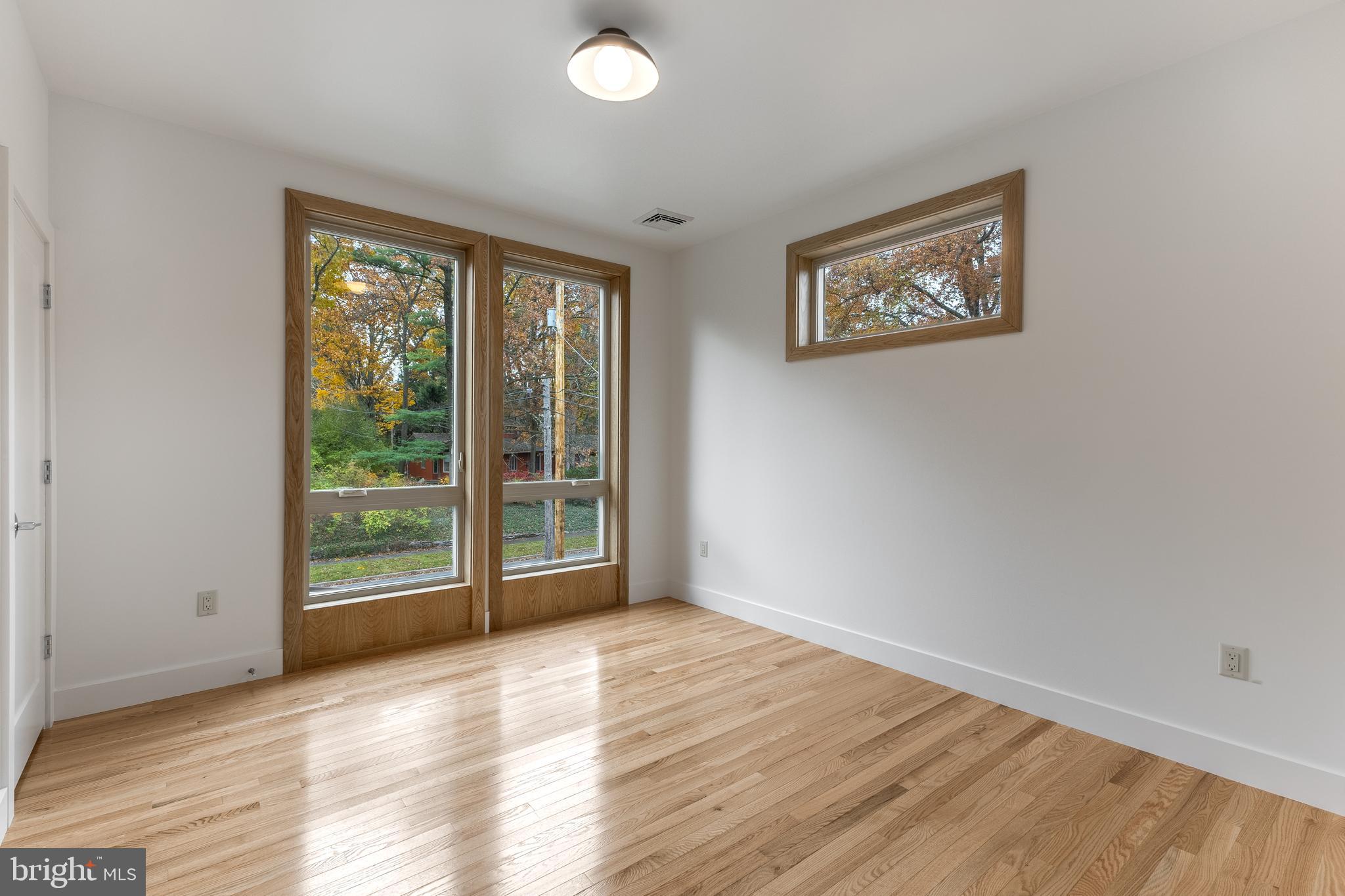 COLLEGE HEIGHTS - Residential