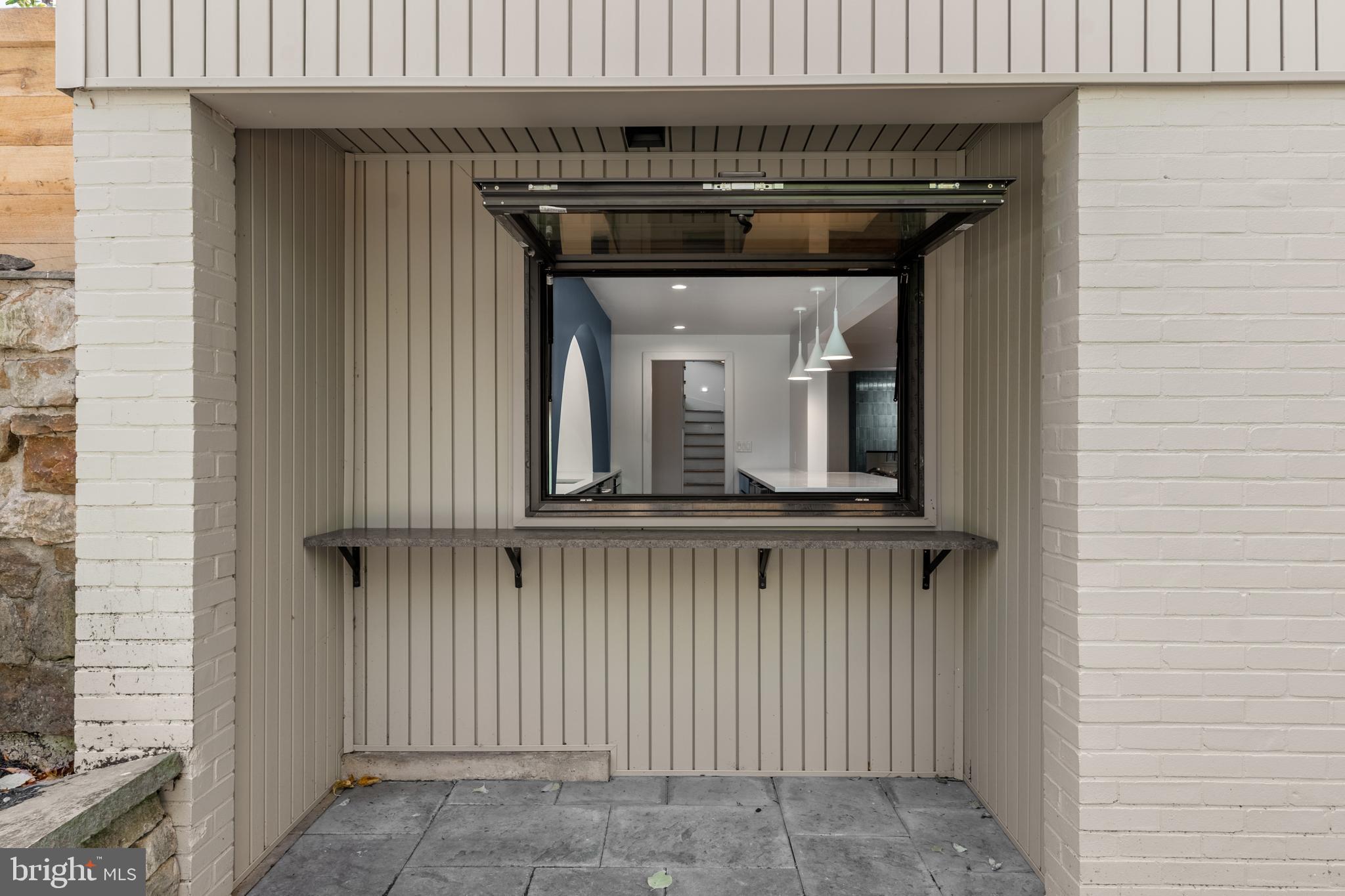 COLLEGE HEIGHTS - Residential