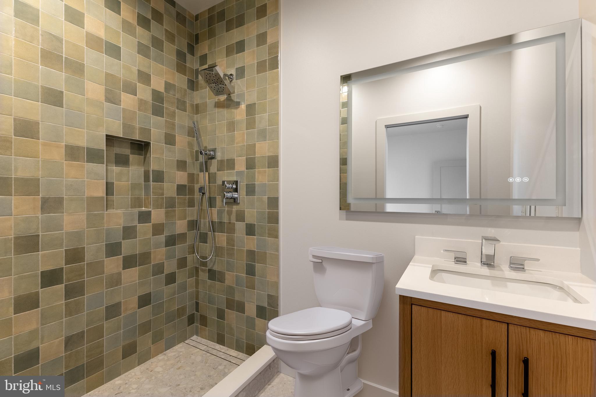 COLLEGE HEIGHTS - Residential