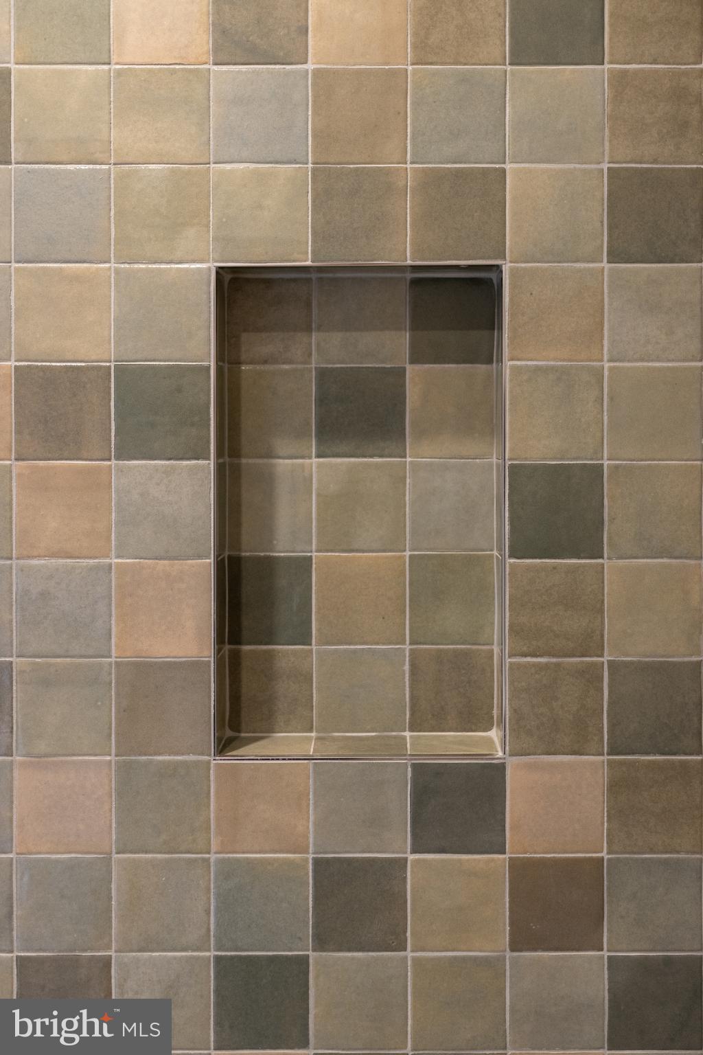 COLLEGE HEIGHTS - Residential