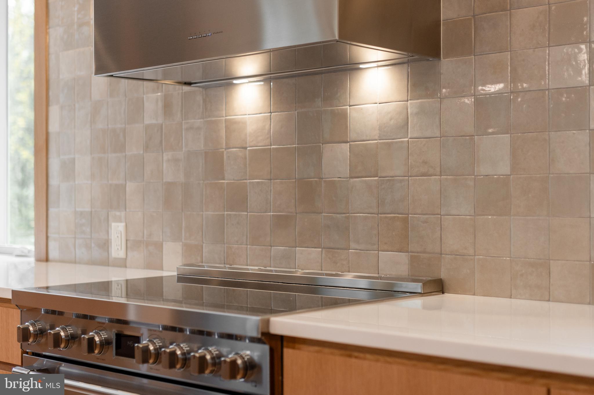 COLLEGE HEIGHTS - Residential