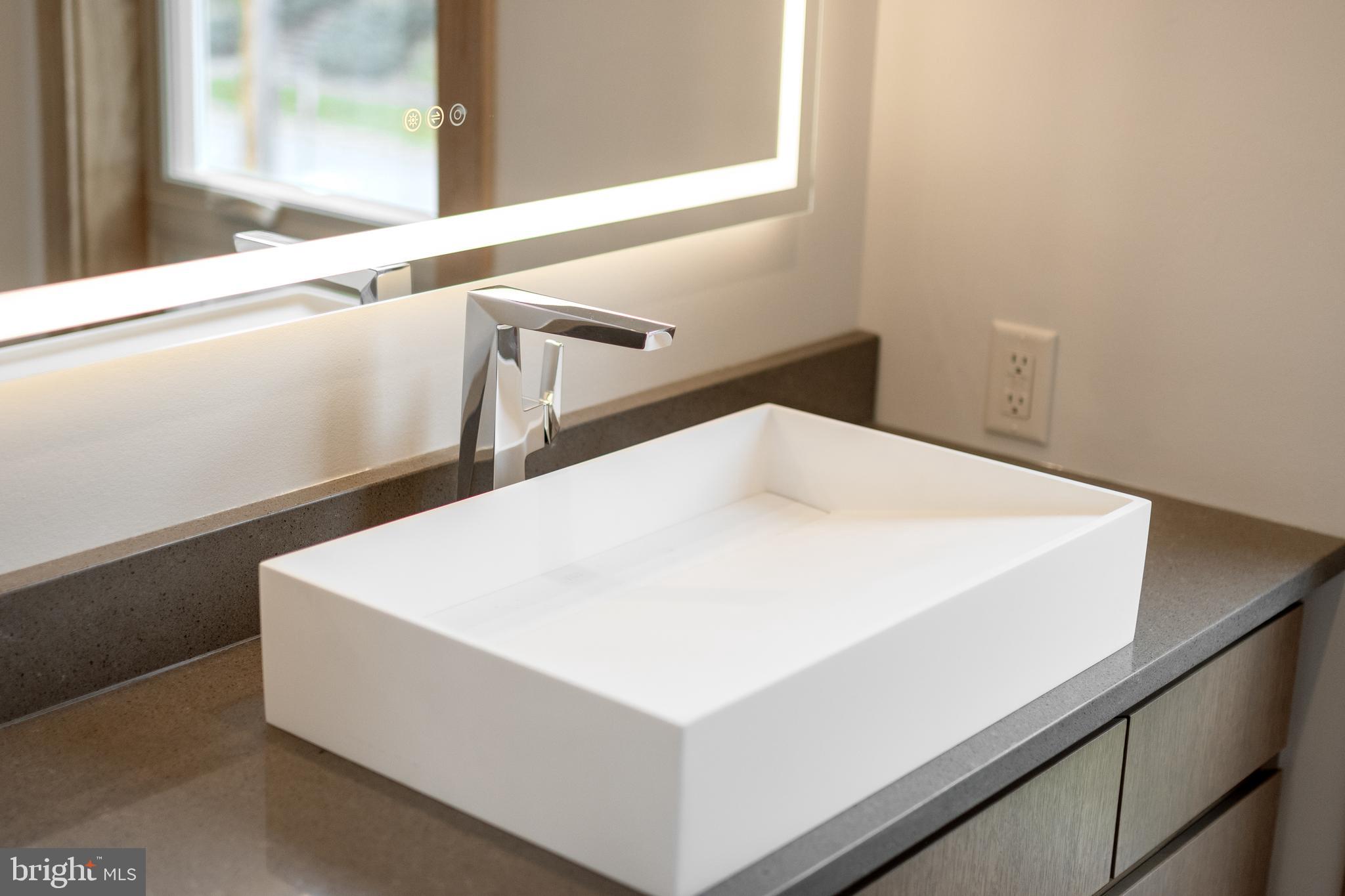 COLLEGE HEIGHTS - Residential