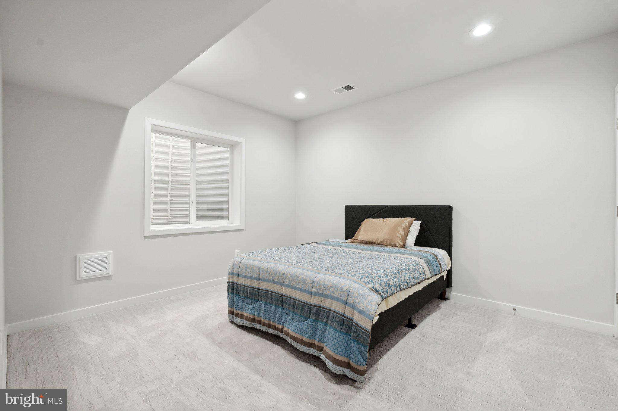 BRAMBLETON - Residential