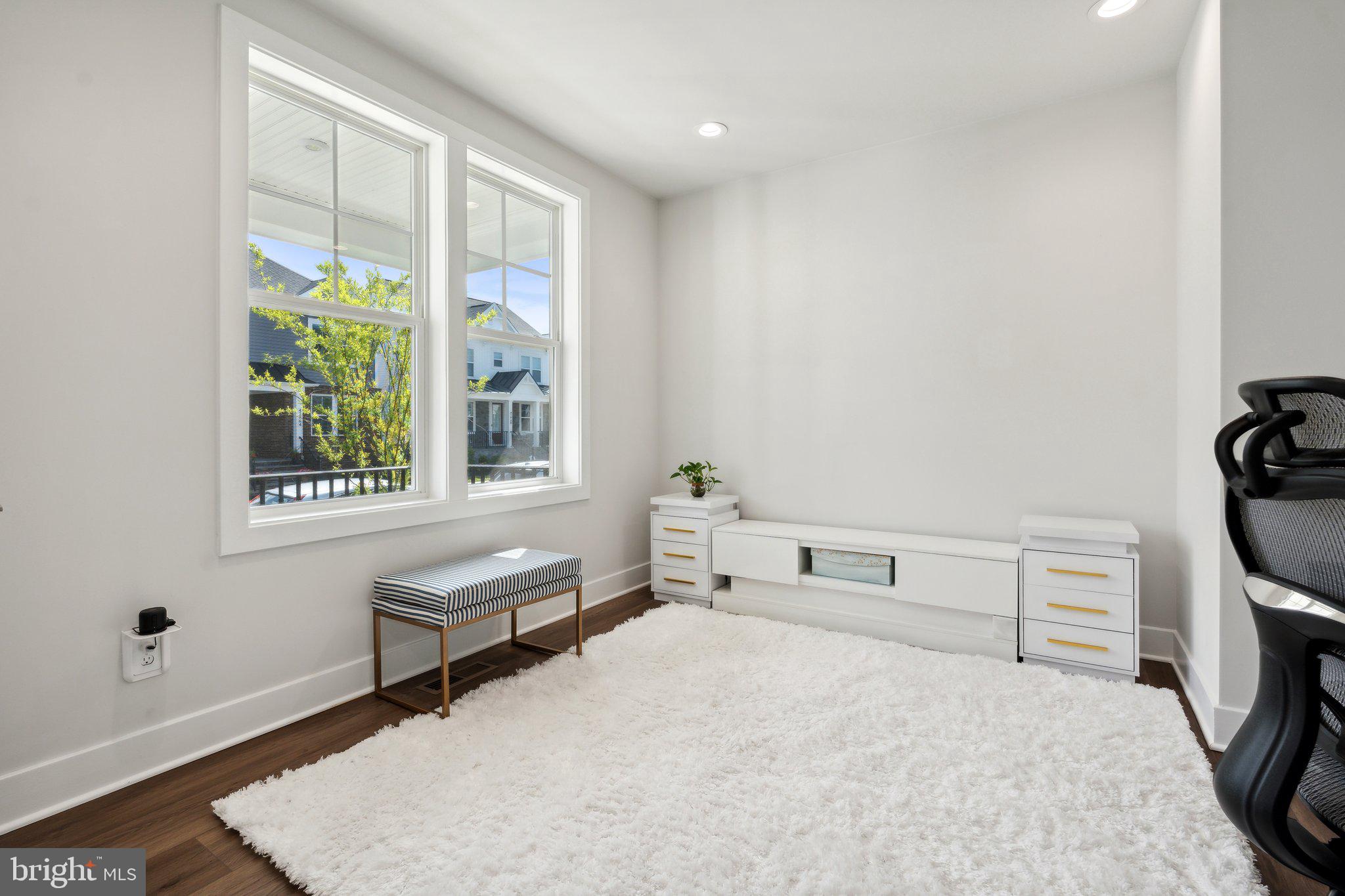 BRAMBLETON - Residential