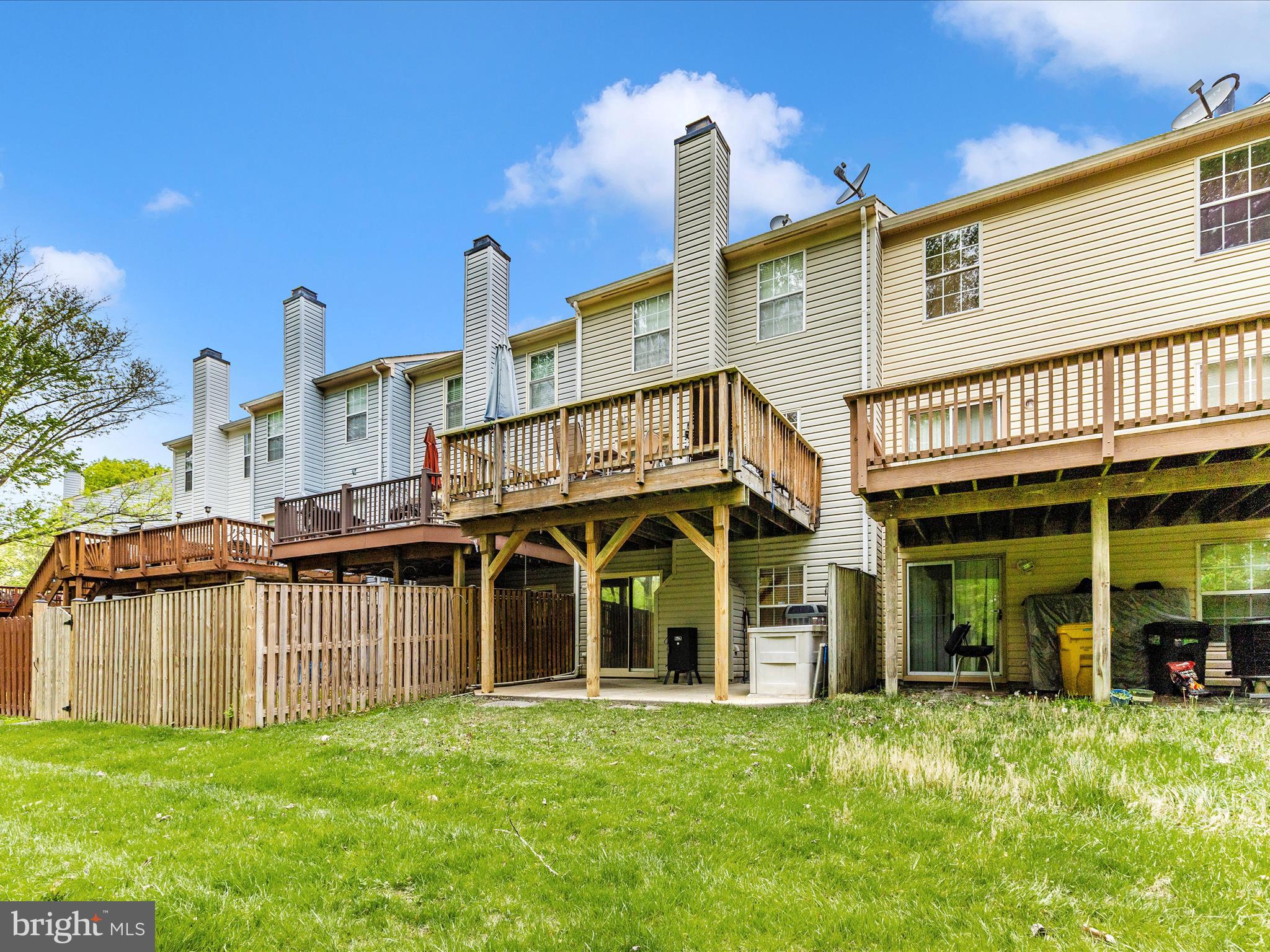 2544 AMBLING CIRCLE 31