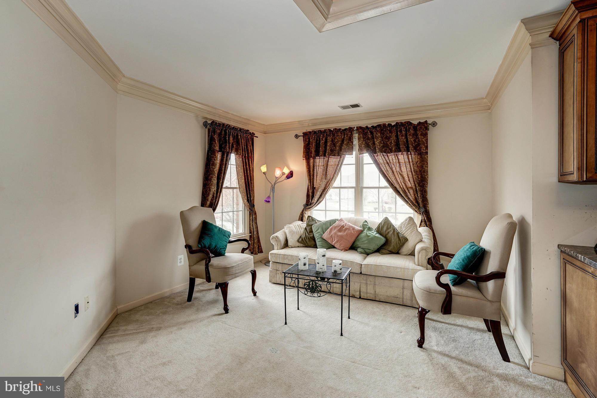 SOUTH RIDING - Residential