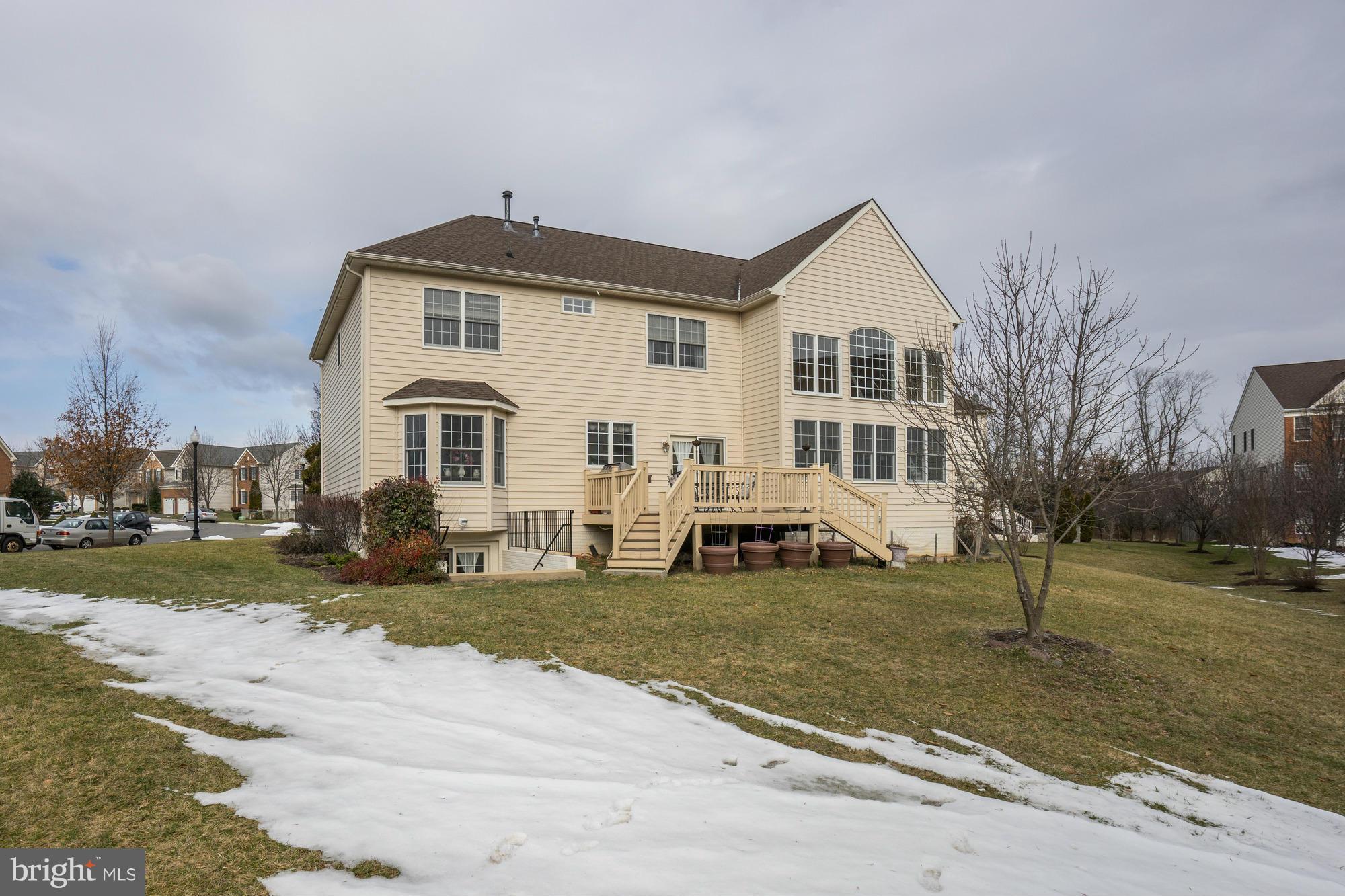 SOUTH RIDING - Residential