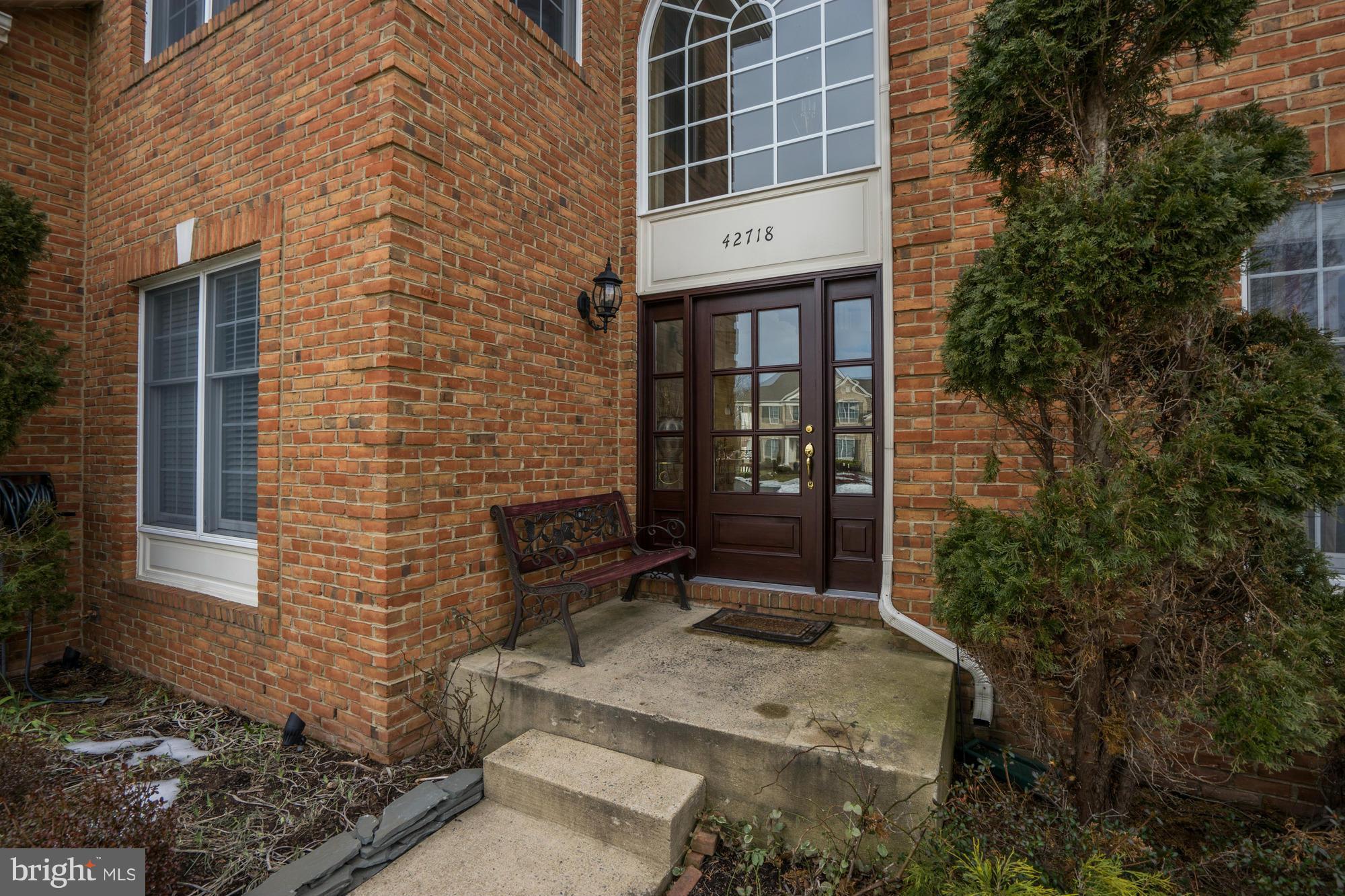 SOUTH RIDING - Residential