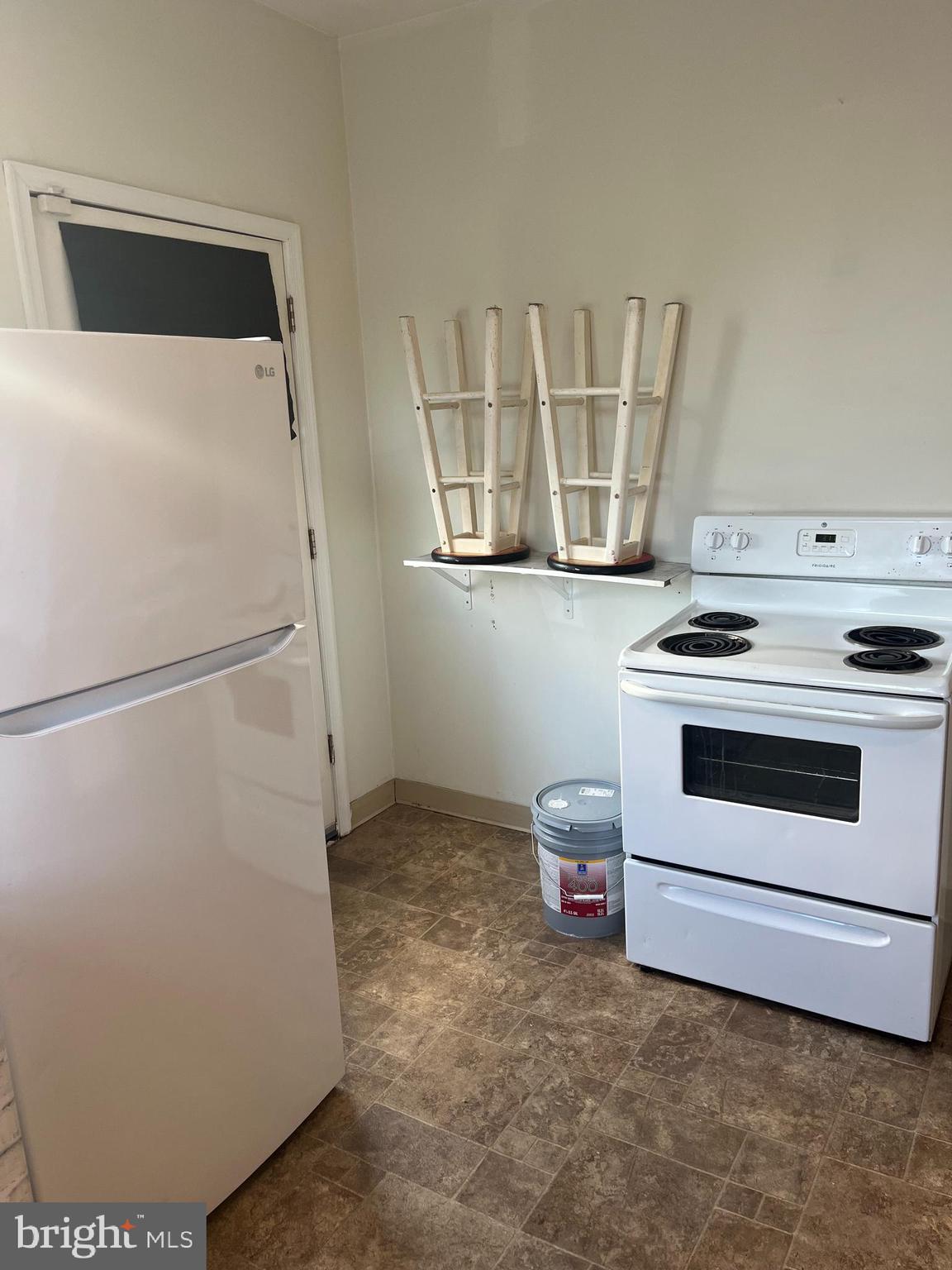 2600 EDGMONT AVENUE 1ST FLOOR