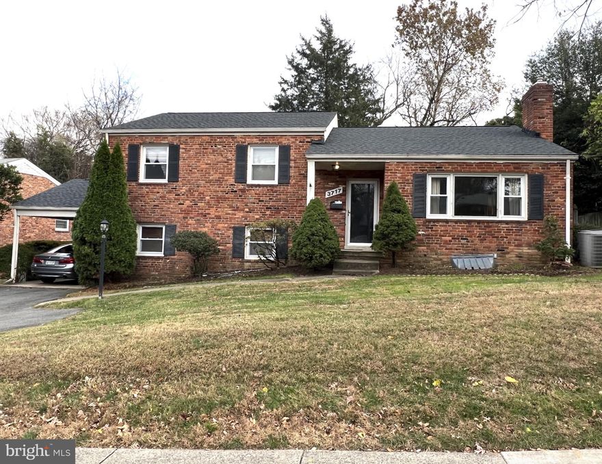 Great single family home available in the Country Club Hills neighborhood of North Arlington, Virginia. The home, located at 3717 North Glebe Road, Arlington, VA 22207, has all of the great charm of a 1956 Arlington split-level with many modern conveniences and significant upgrades. Four Bedrooms and three bathrooms.

Virtually all of the home has been remodeled within the past few years. Fully remodeled basement, three BRAND NEW bathrooms with marble tiling, new HVAC system, two gas fireplaces, in-ceiling speakers, new LG front-load washer & dryer, new kitchen appliances, and much more. Recessed lighting and dimmer switches in most of the home! Detailed millwork including wainscoting in an upstairs bedroom/office, recessed paneling in the dining room, and crown molding throughout. We think you'll find that the home is a great fit, and we hope you'll feel right at home. 

The home is within walking distance of Washington Golf & Country Club, Marymount University and many shops and restaurants. Both the Ballston and East Falls Church Metro stops are within a couple of miles and the Arlington Rapid Transit (ART) Bus stop is fifty yards up the road. Clarendon and Courthouse are both an easy commute. The Washington, D.C. line (via Chain Bridge) is only two stoplights away, and Tysons Corner is a short (reverse commute) 15 minute drive away. 

Take advantage of the large, well-maintained lawn and the great backyard patio, or use the basement with full wet bar, beverage refrigerators, and wired for surround sound movie theater, perfect for entertaining! The backyard is fully-fenced and the house even has a dog door, so the owners are open to housebroken pets. The lawn is professionally mowed weekly during the season and a professional landscaping service is utilized.

The property feeds into Jamestown Elementary School, Williamsburg Middle School and Yorktown High School, all of which are considered to be some of the top schools in the state.