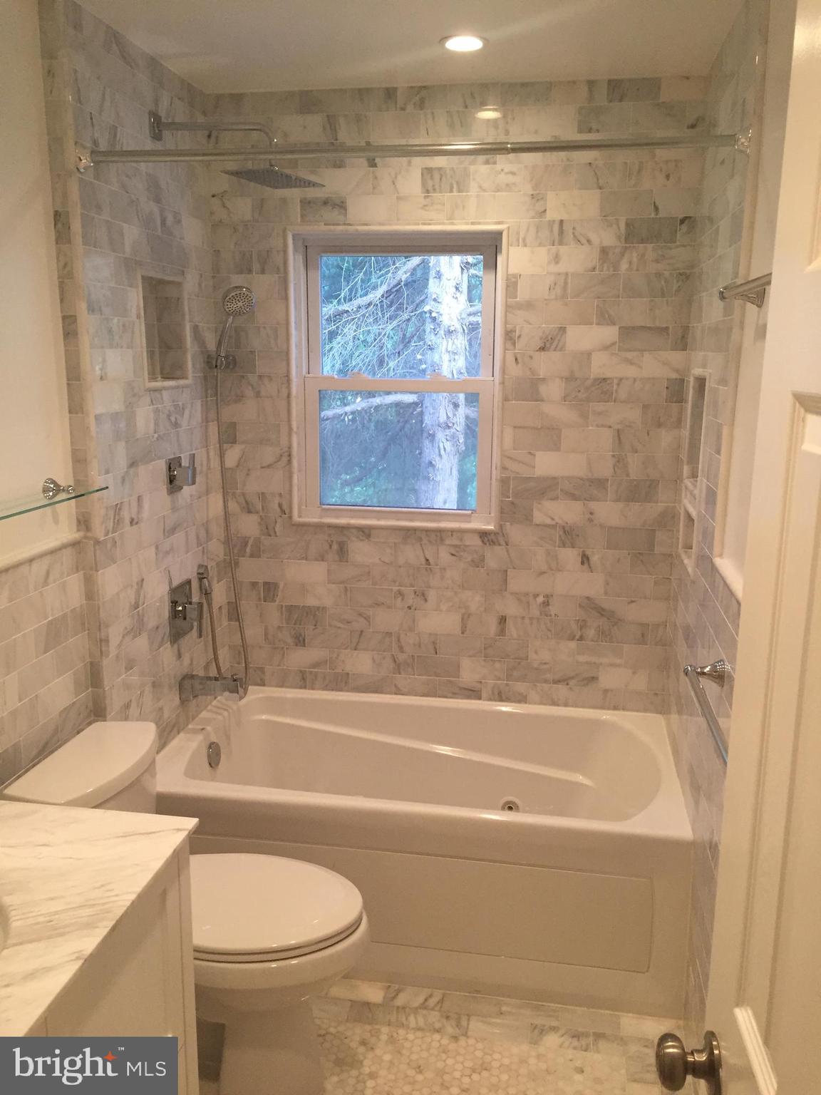 ARLINGWOOD - Residential Lease