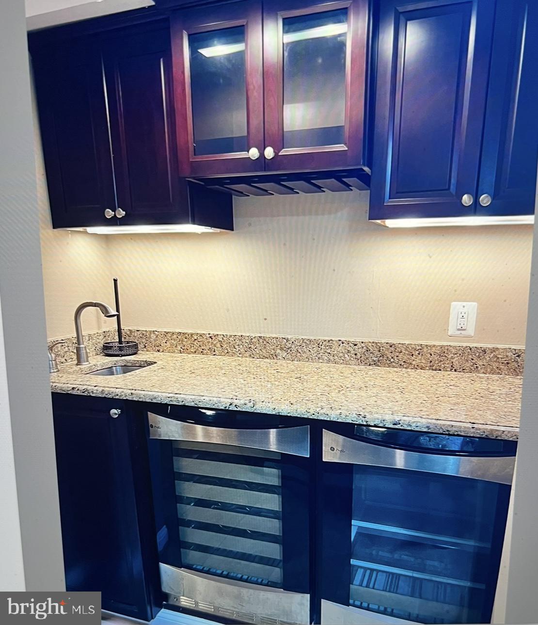 ARLINGWOOD - Residential Lease